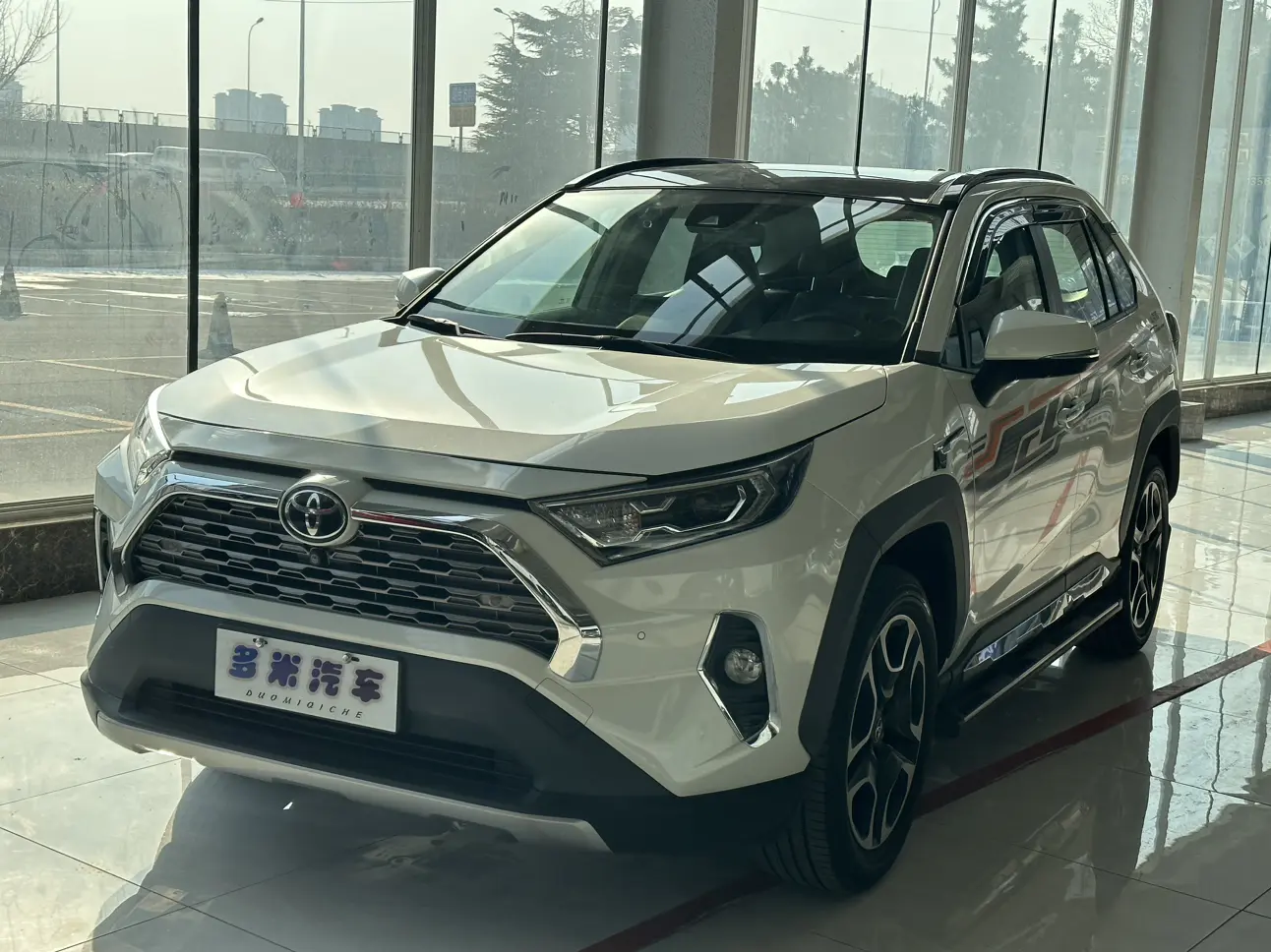 Toyota RAV4  из Китая