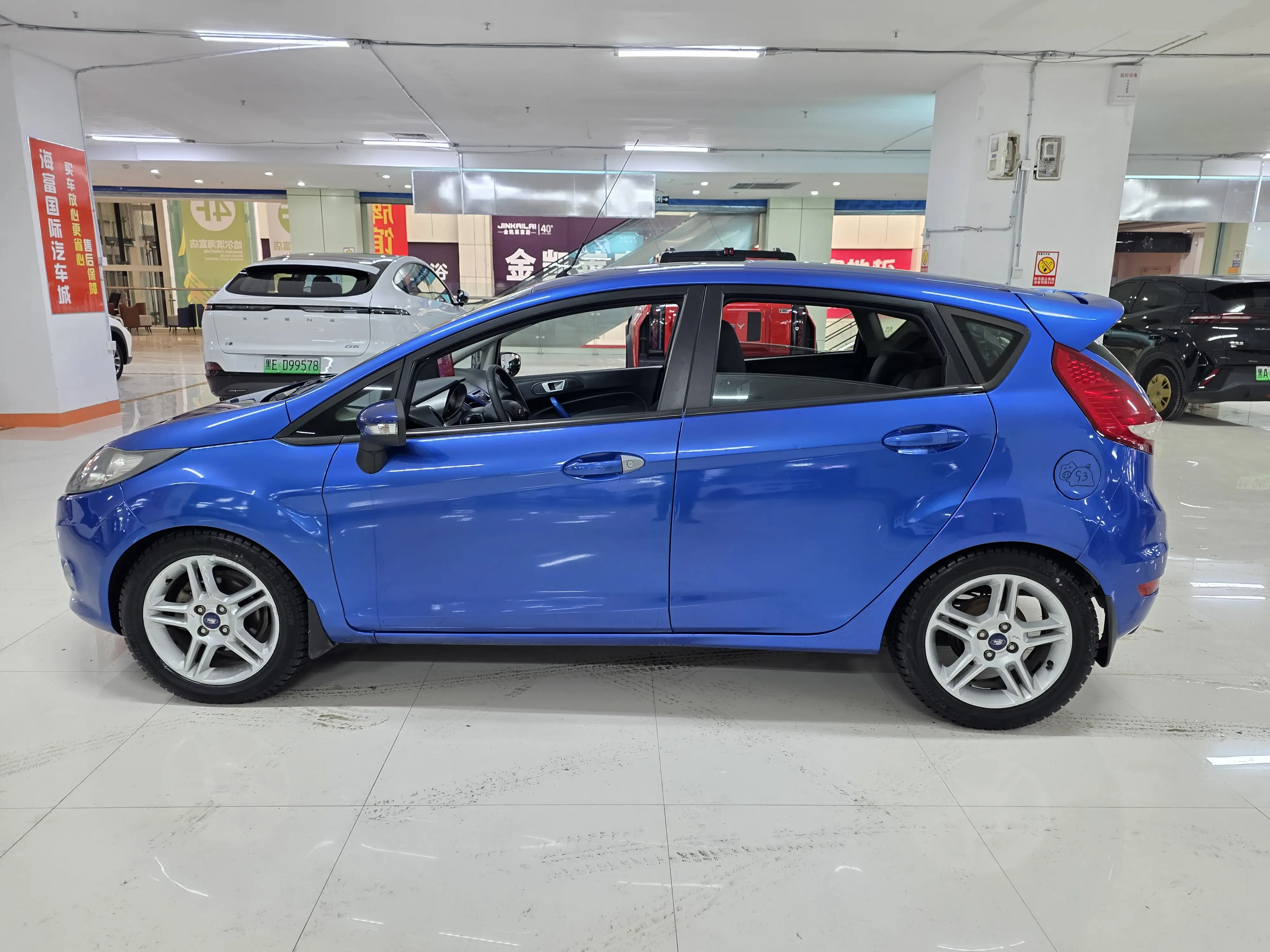 Ford Carnival  из Китая