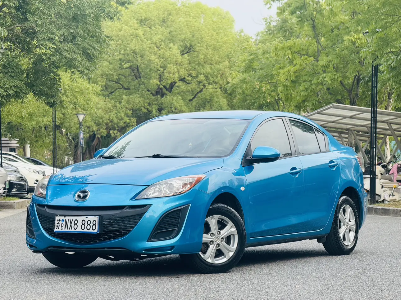 Mazda Axela (Mazda3)  из Китая