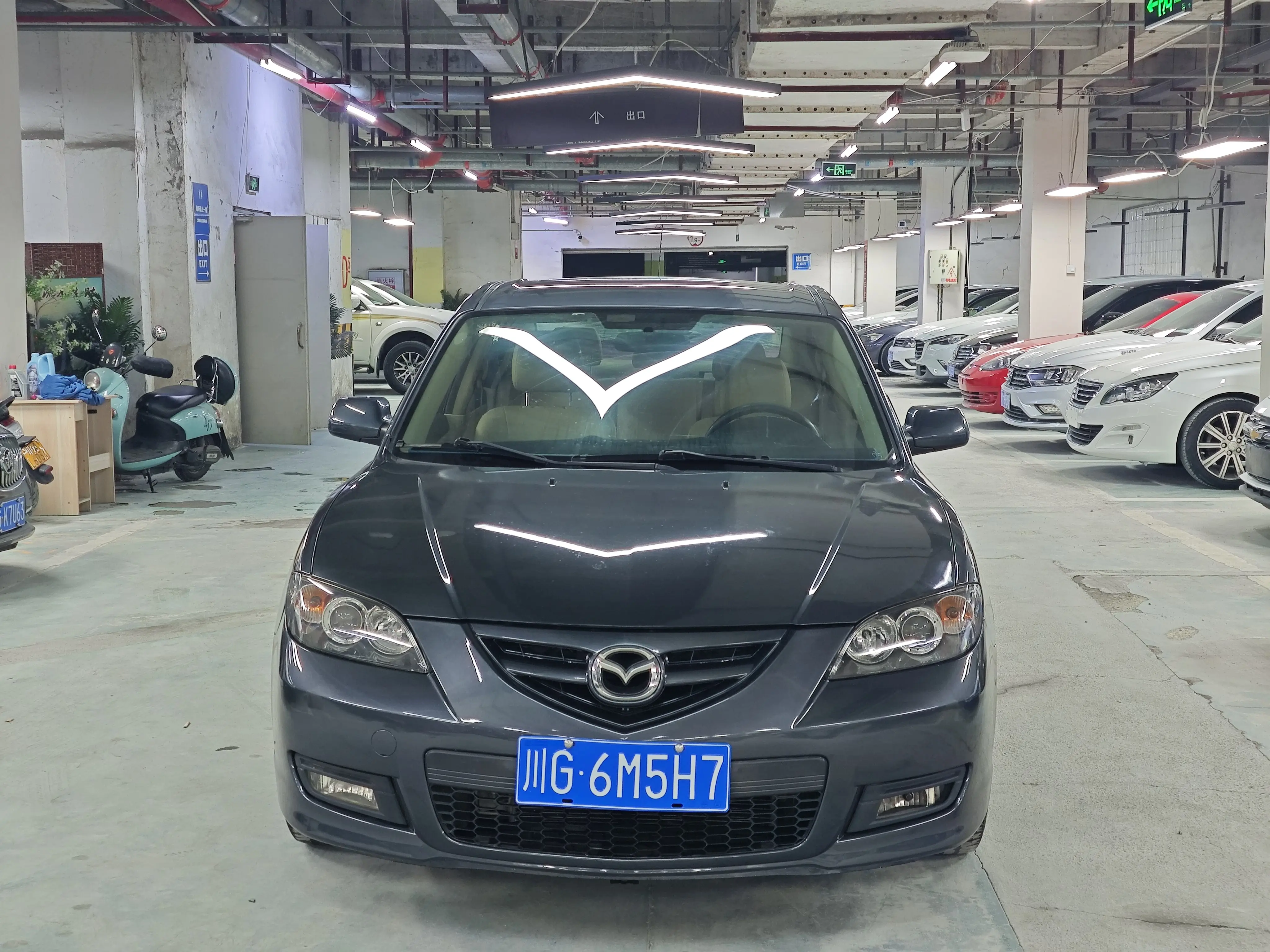 Mazda Axela (Mazda3)  из Китая