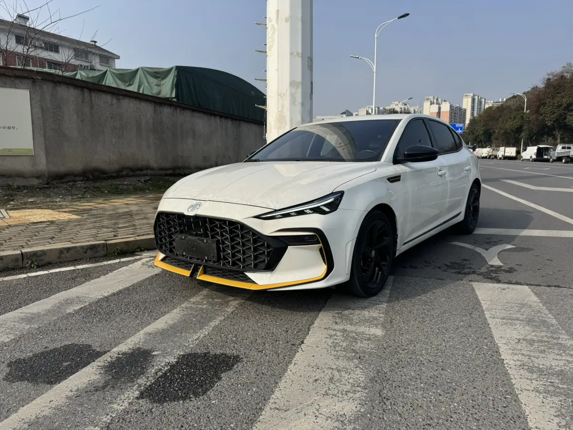 MG 6  из Китая