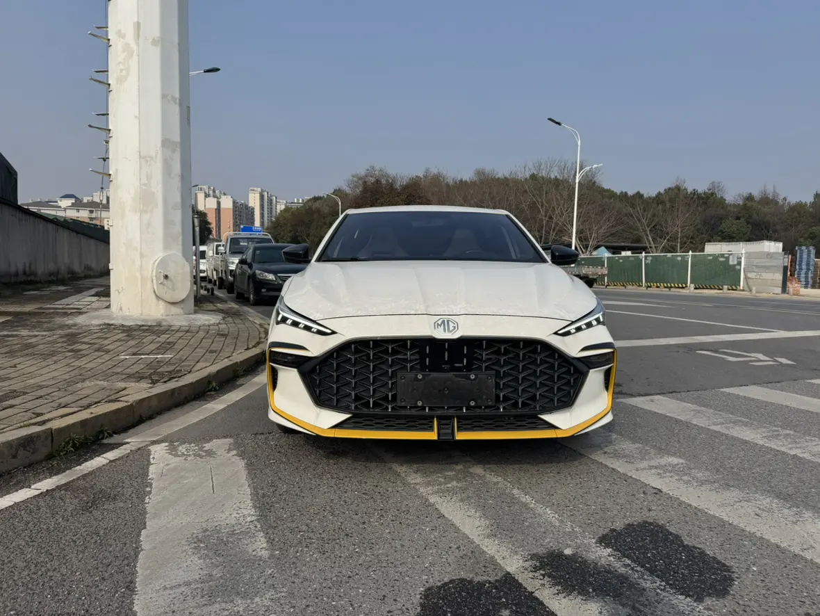 MG 6  из Китая