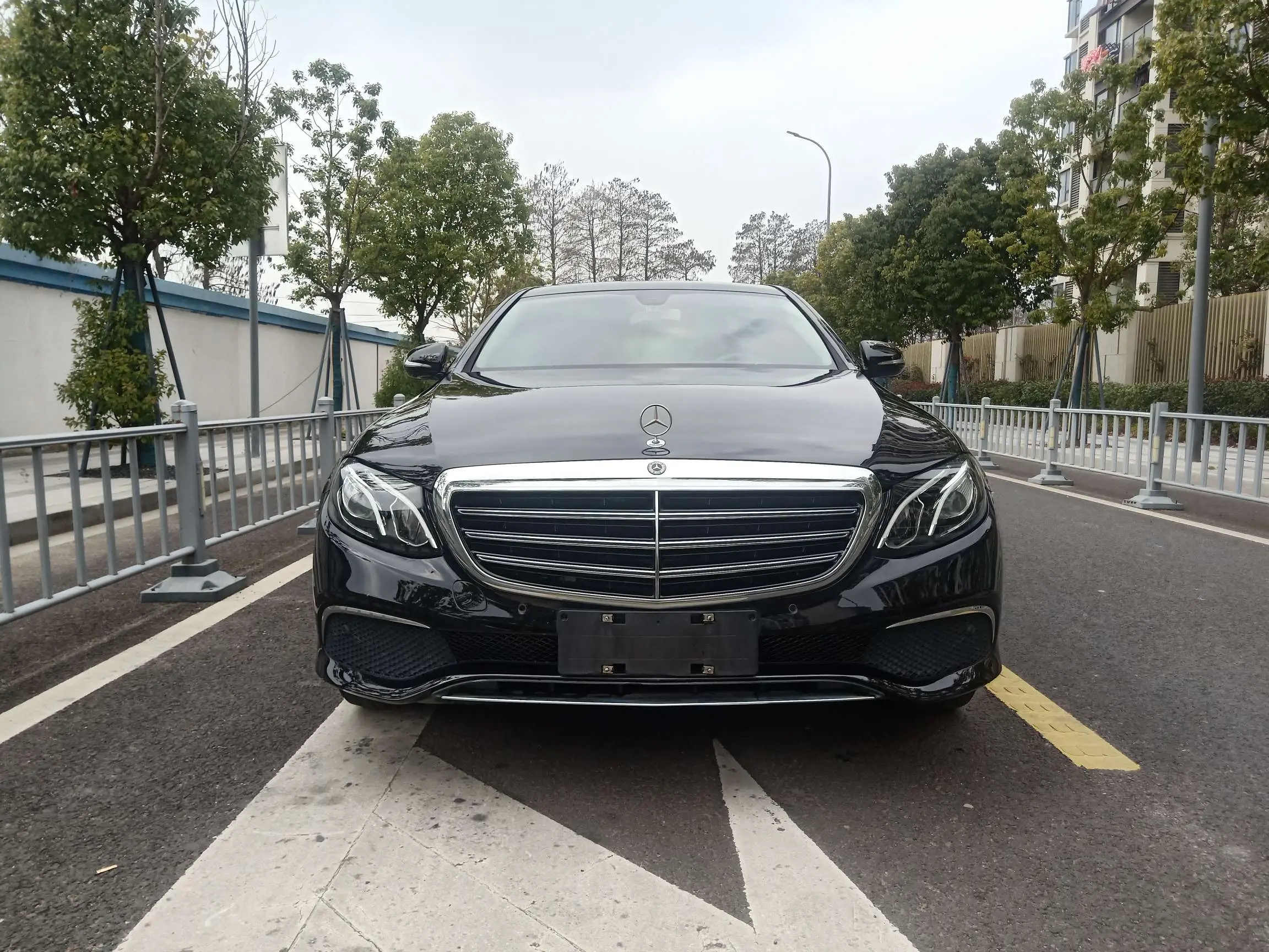 Mercedes-Benz E-Class  из Китая