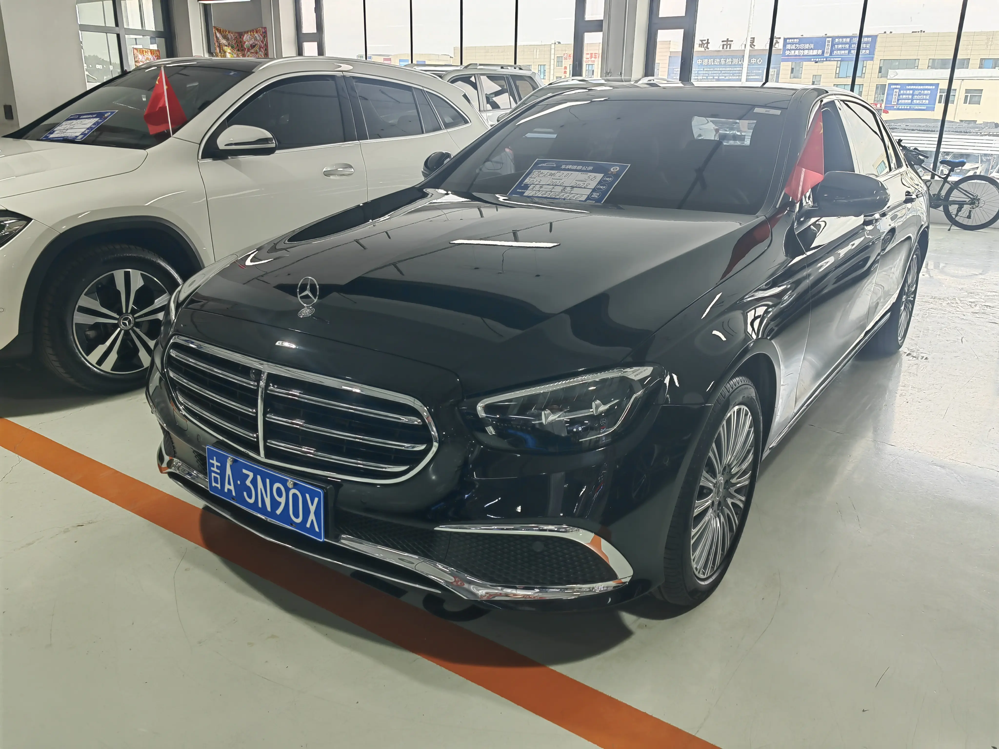 Mercedes-Benz E-Class  из Китая