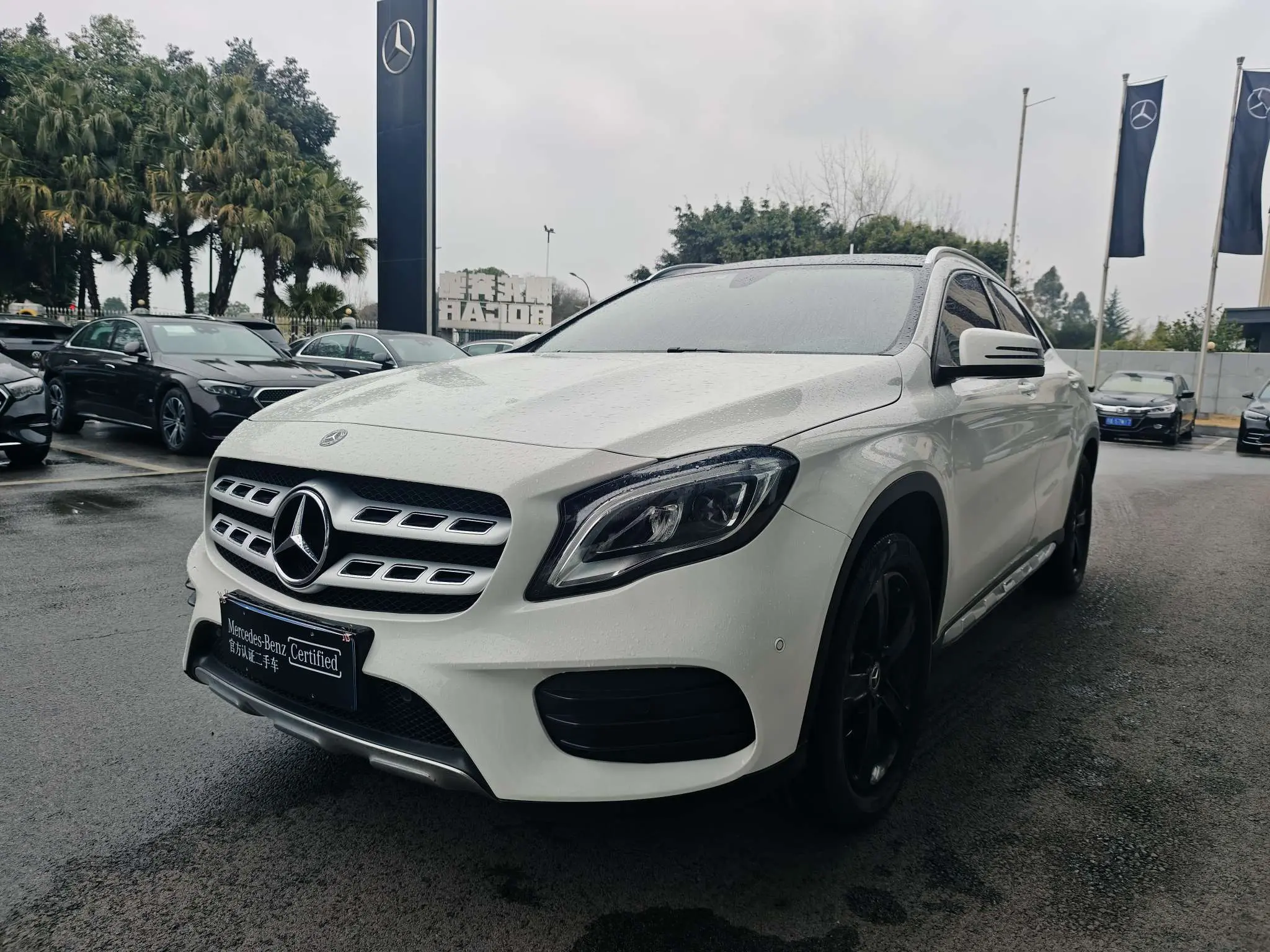 Mercedes-Benz GLA  из Китая