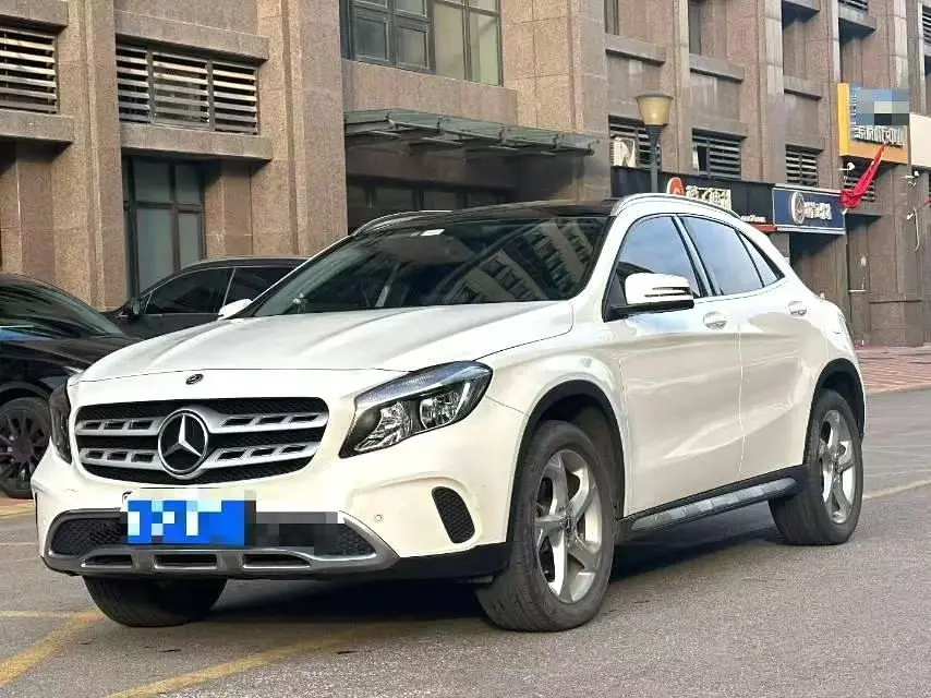 Mercedes-Benz GLA  из Китая