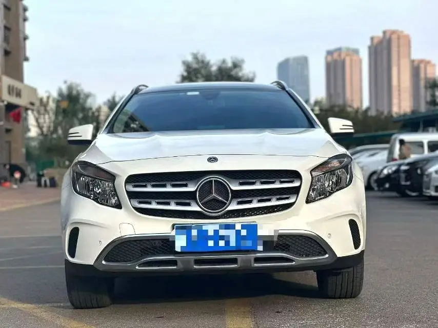 Mercedes-Benz GLA  из Китая