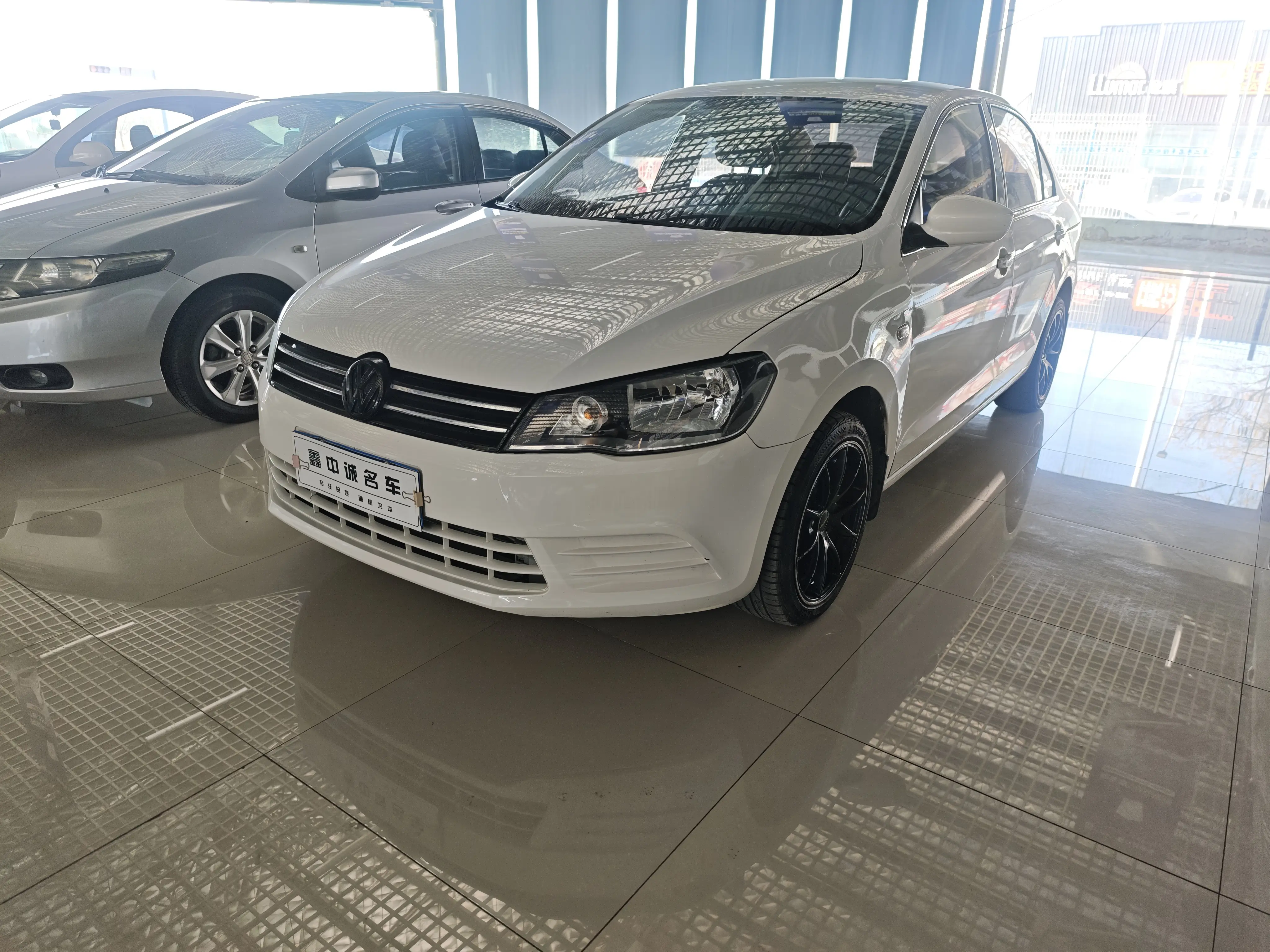 Volkswagen Jetta  из Китая