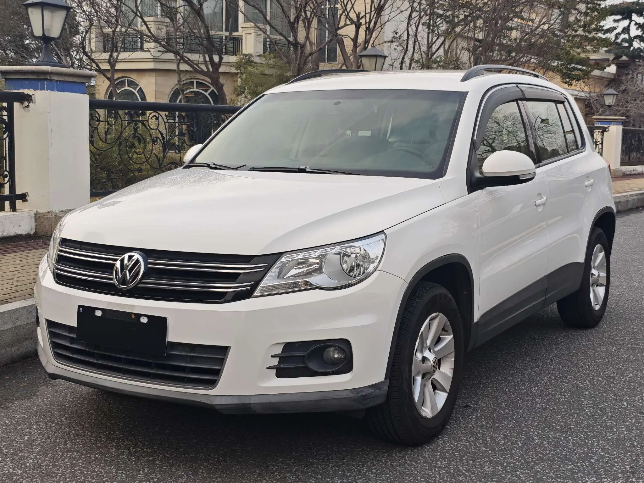 Volkswagen Tiguan (Tharu)  из Китая