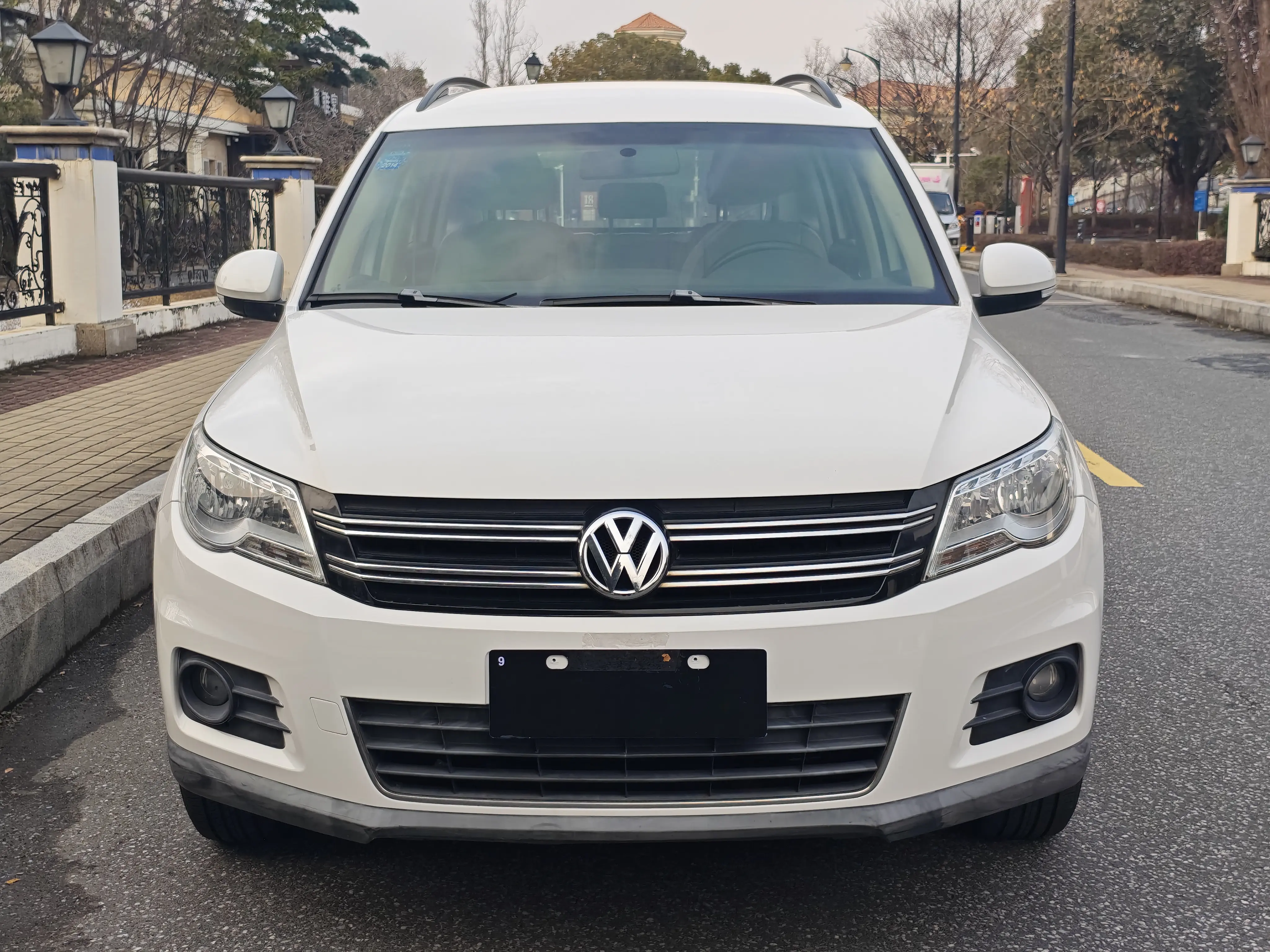 Volkswagen Tiguan (Tharu)  из Китая