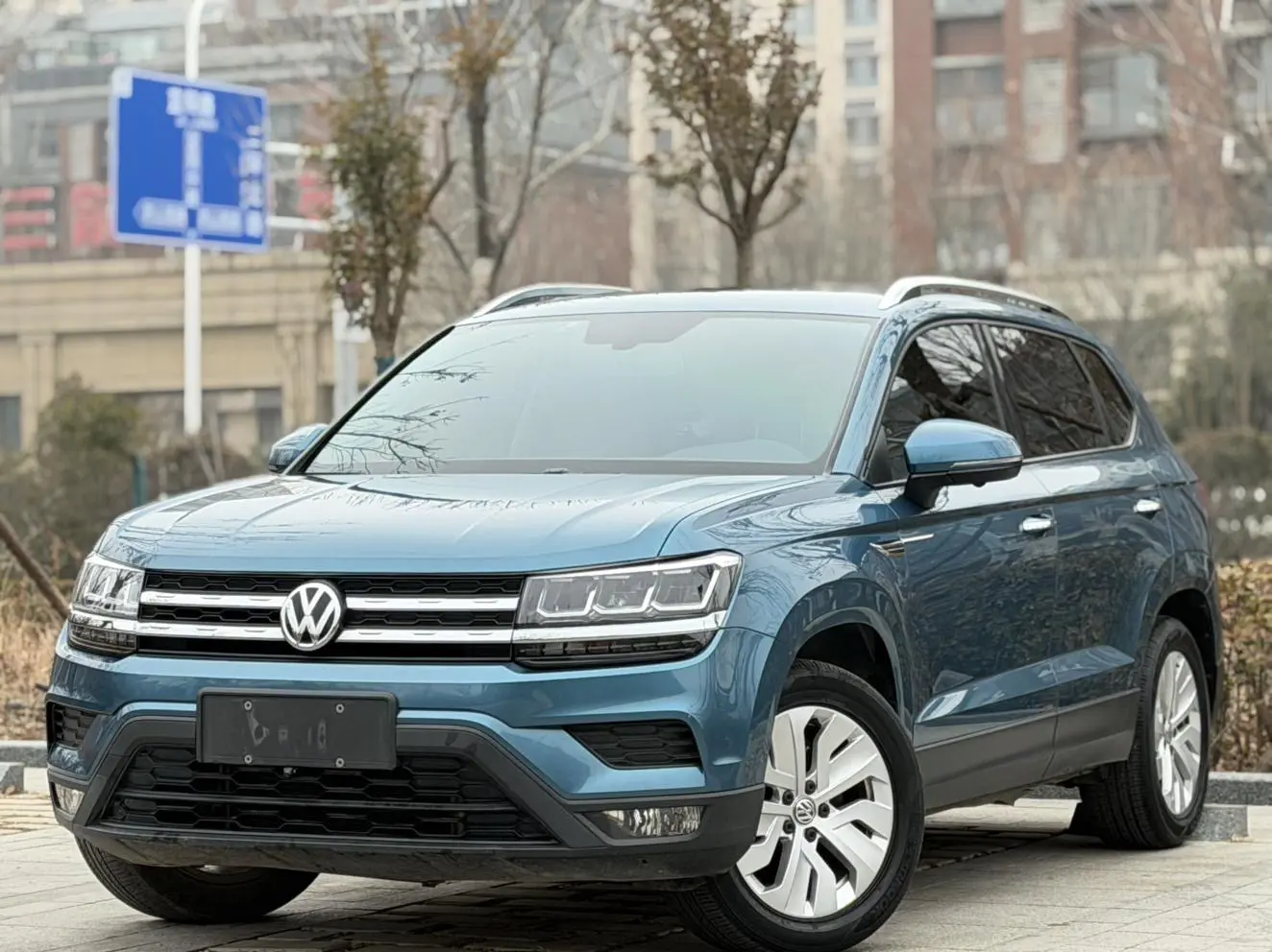 Volkswagen Tharu  из Китая