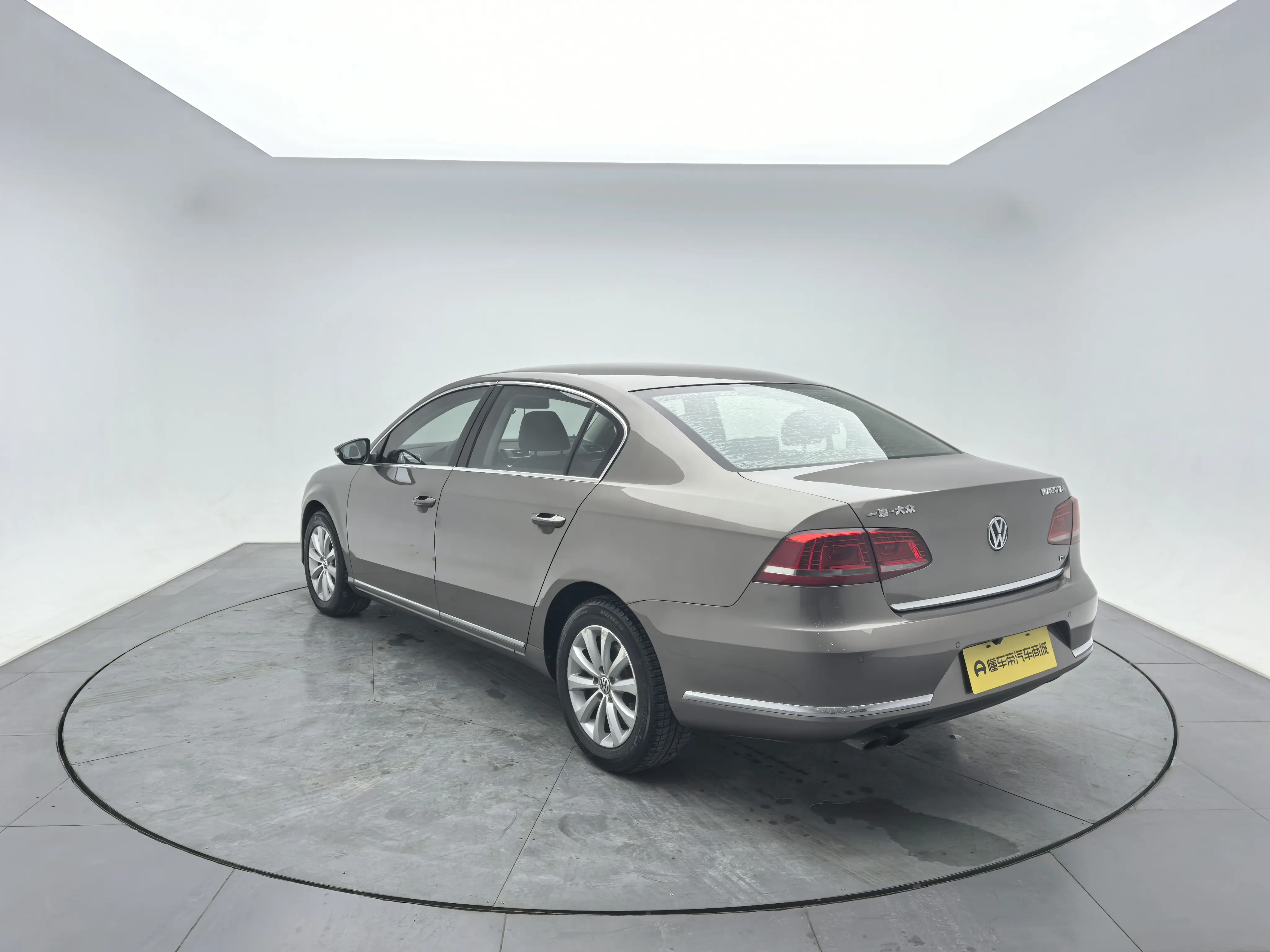 Volkswagen Magotan  из Китая