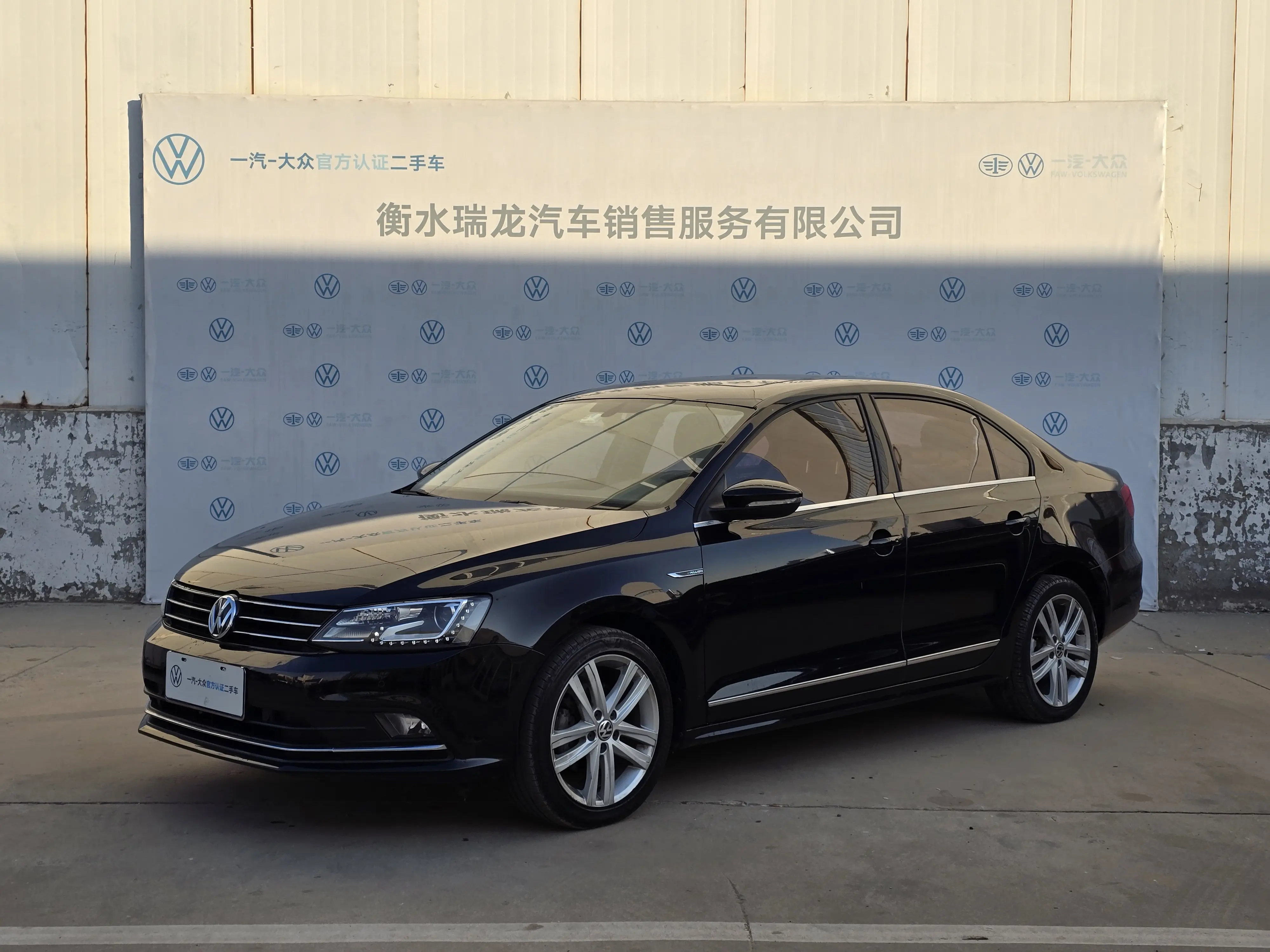 Volkswagen Sagitar  из Китая