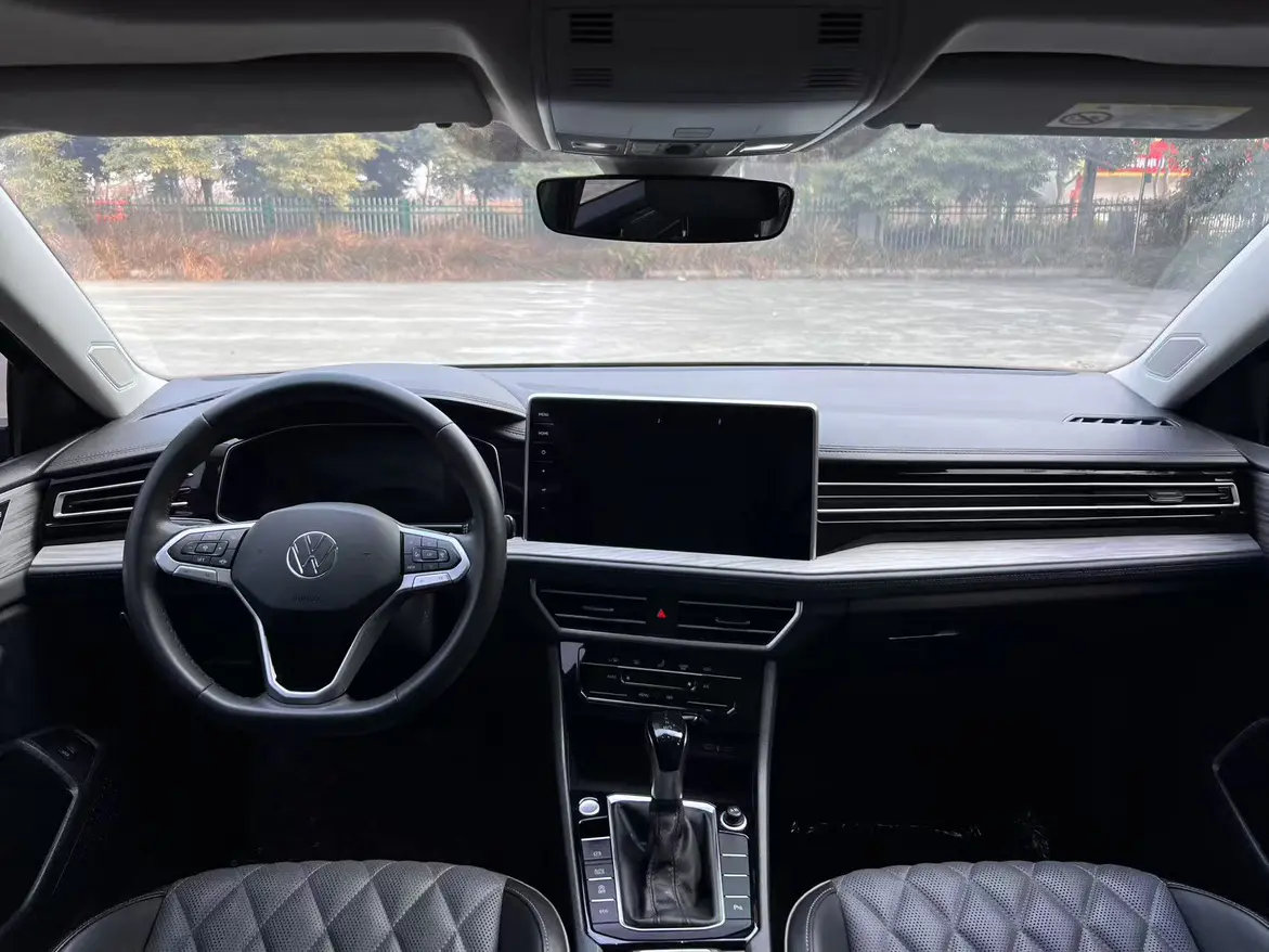 Volkswagen Sagitar  из Китая