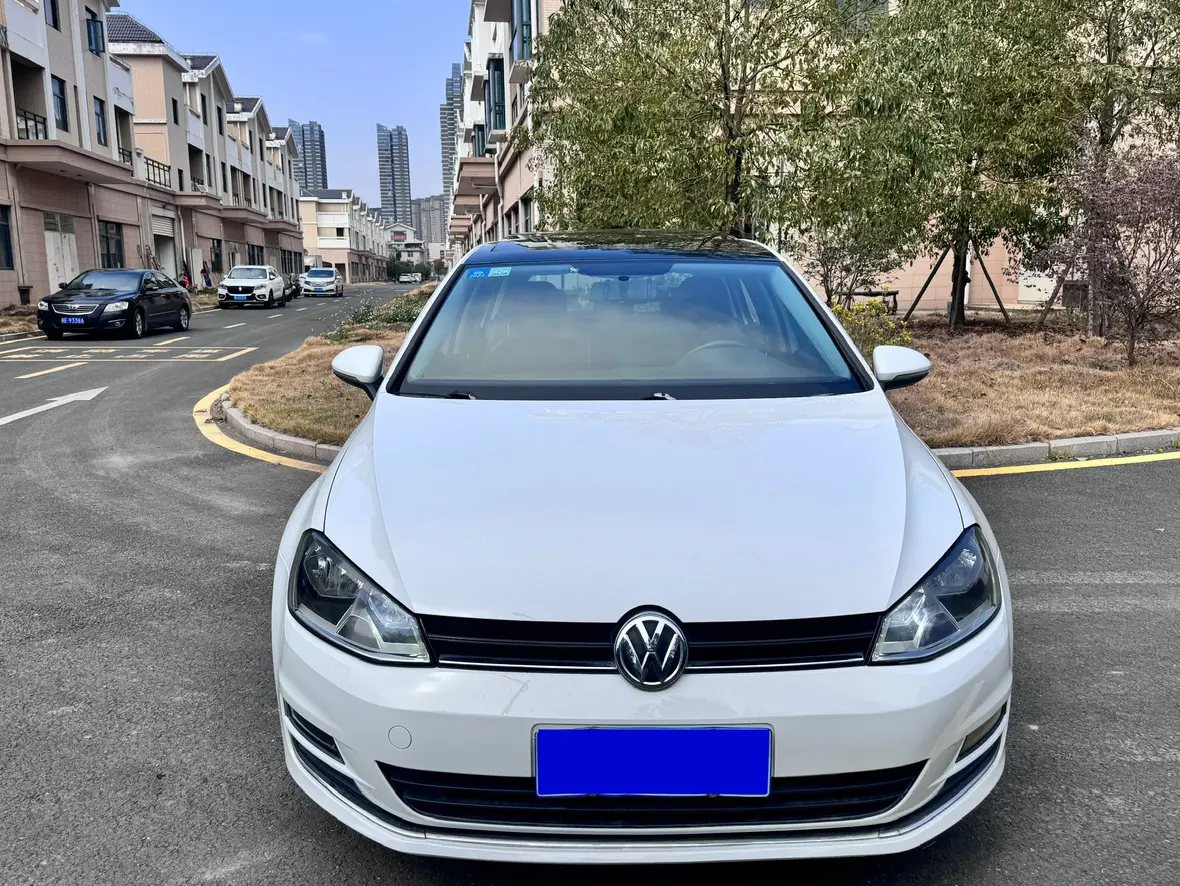 Volkswagen Golf  из Китая