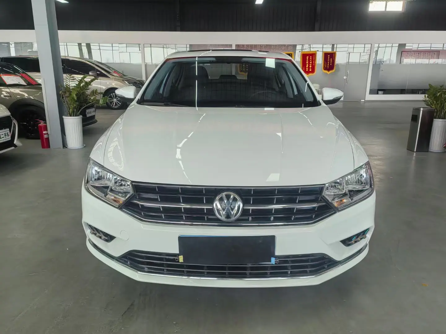 Volkswagen Bora  из Китая