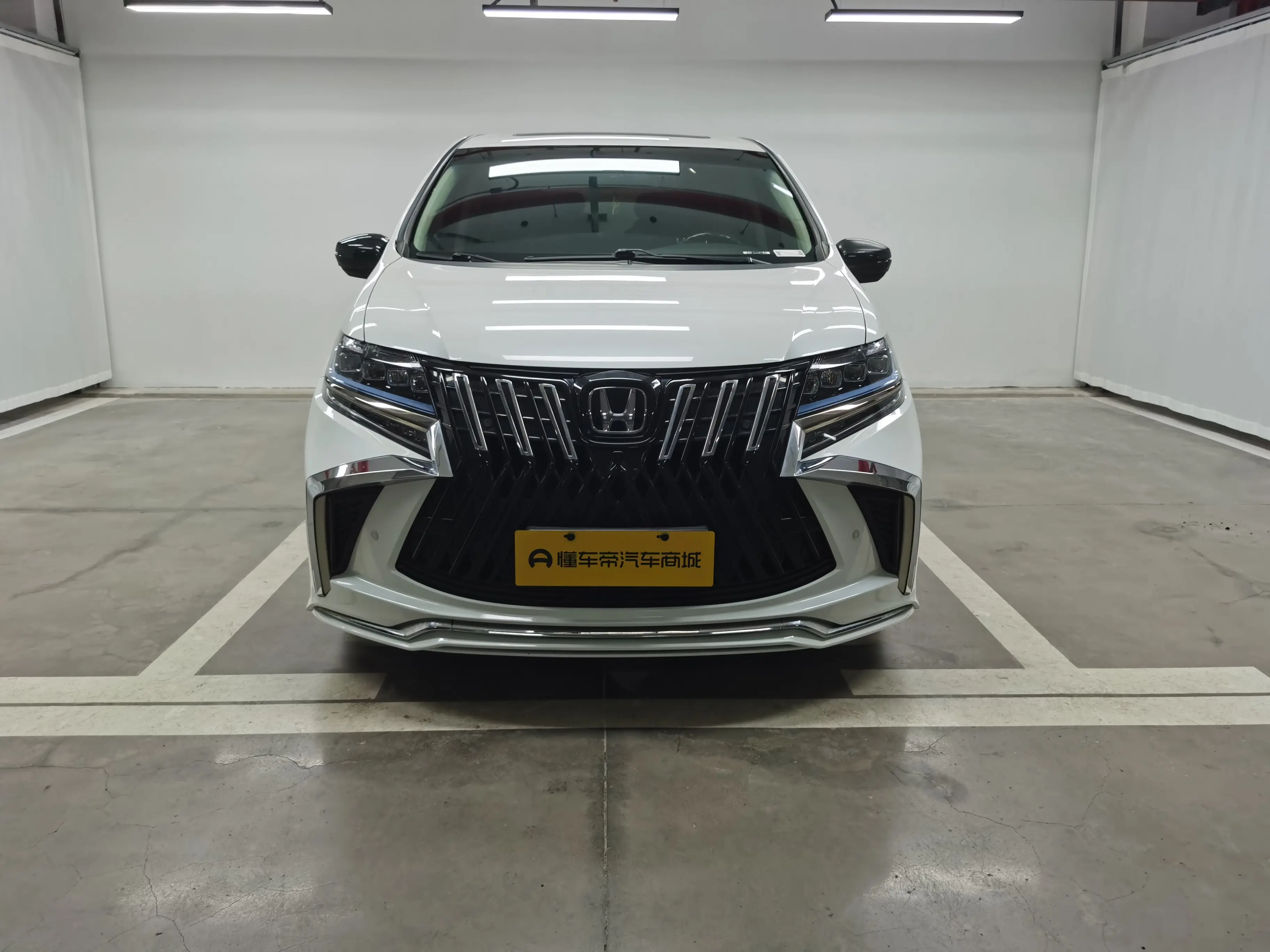 Honda Elysion (Alison)  из Китая