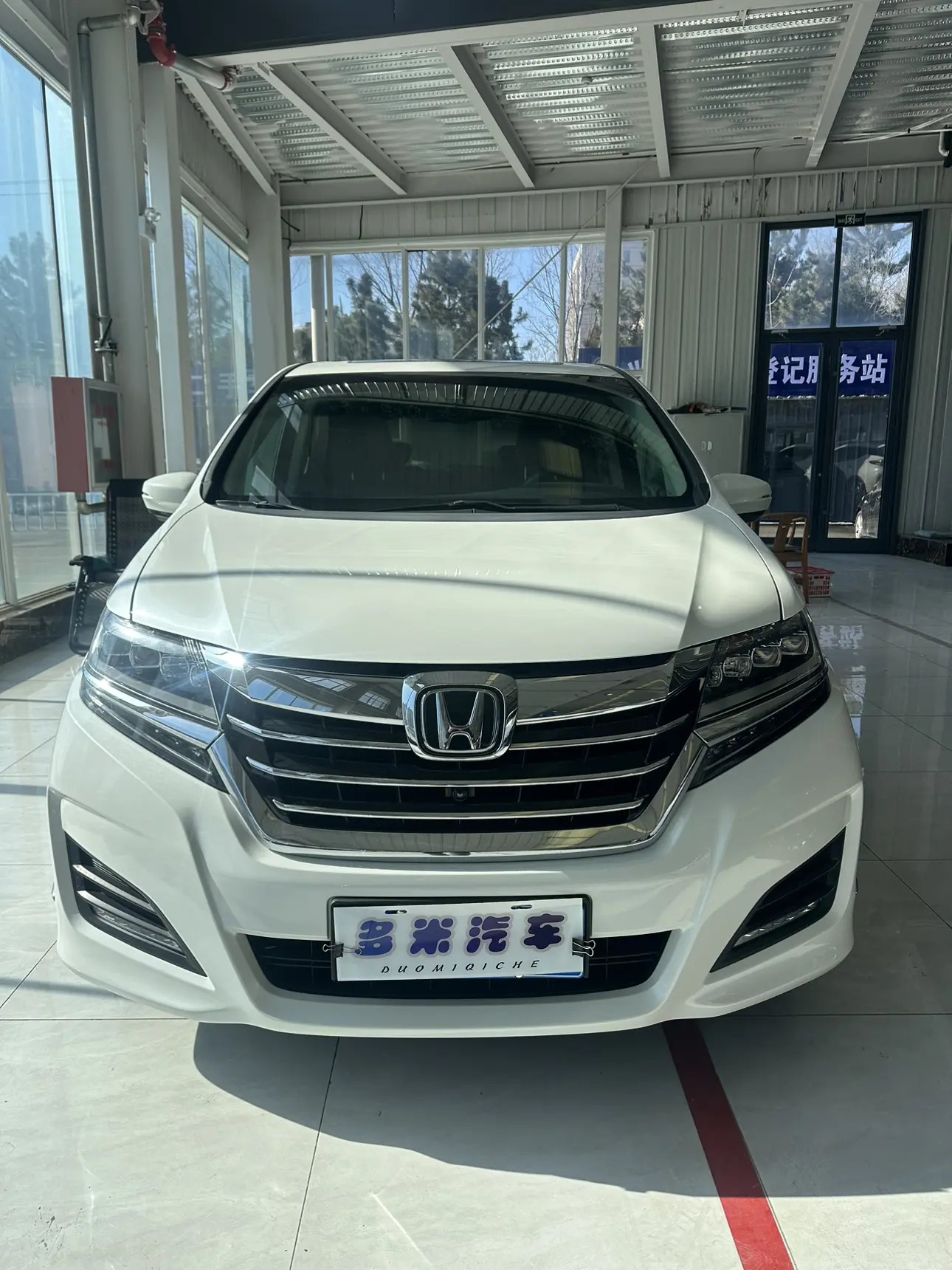 Honda Elysion (Alison)  из Китая