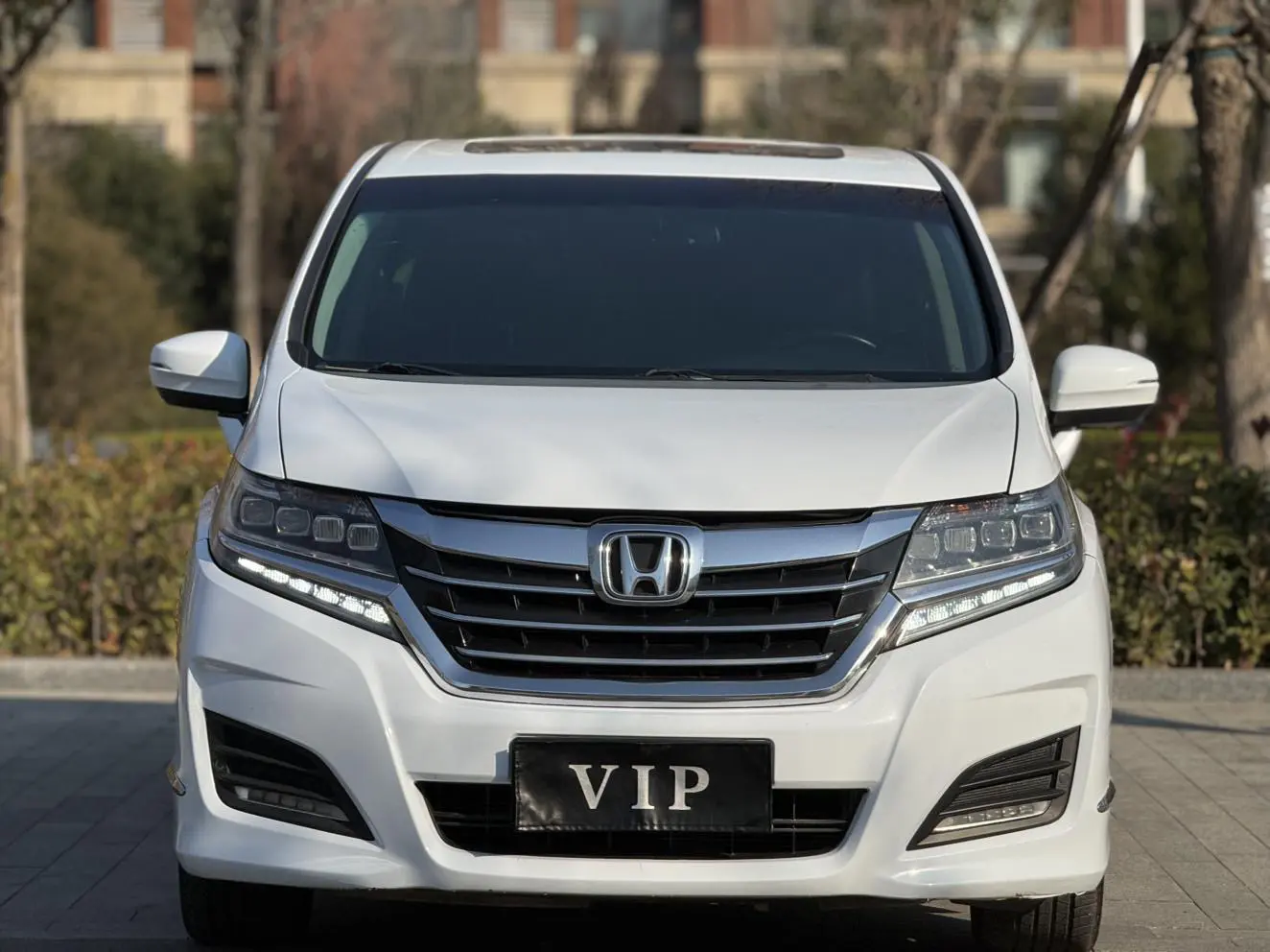 Honda Elysion (Alison)  из Китая