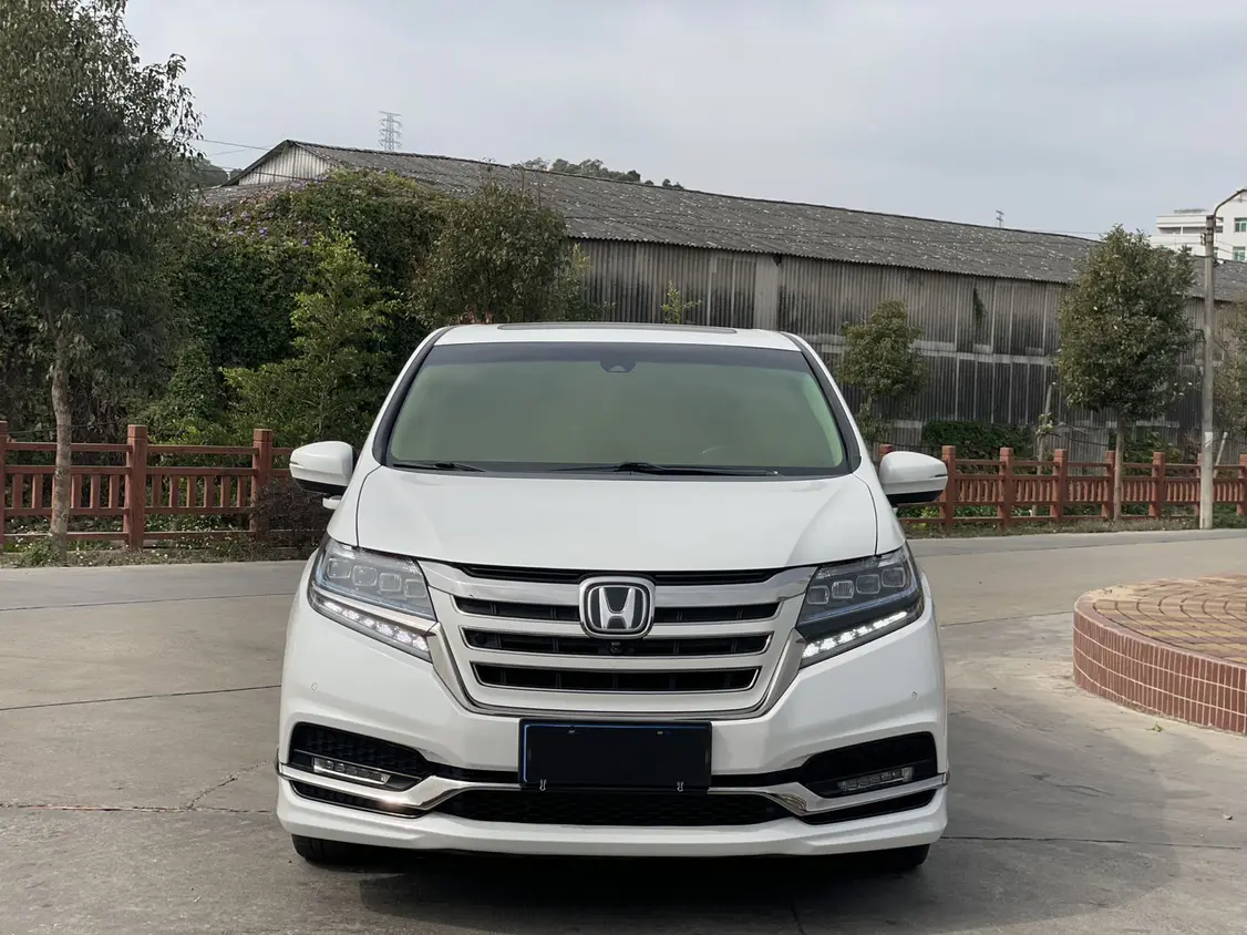 Honda Elysion (Alison)  из Китая