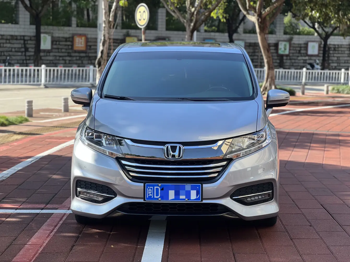 Honda Odyssey  из Китая