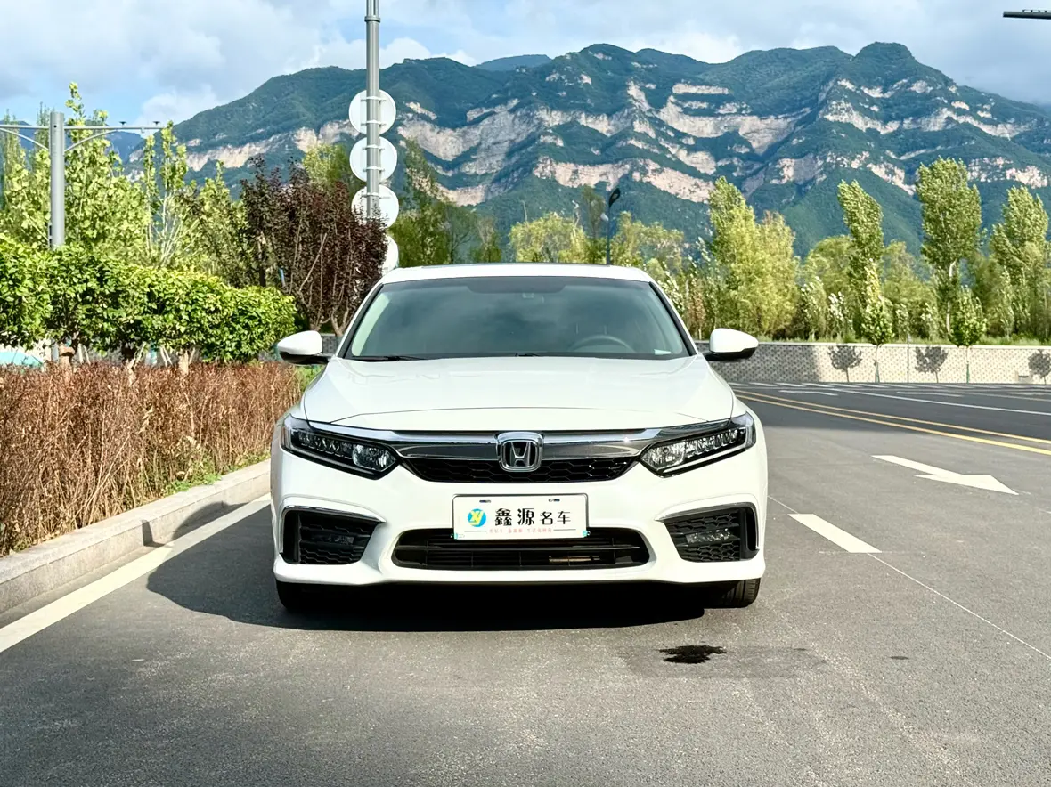 Honda Inspire (Yingshipai)  из Китая