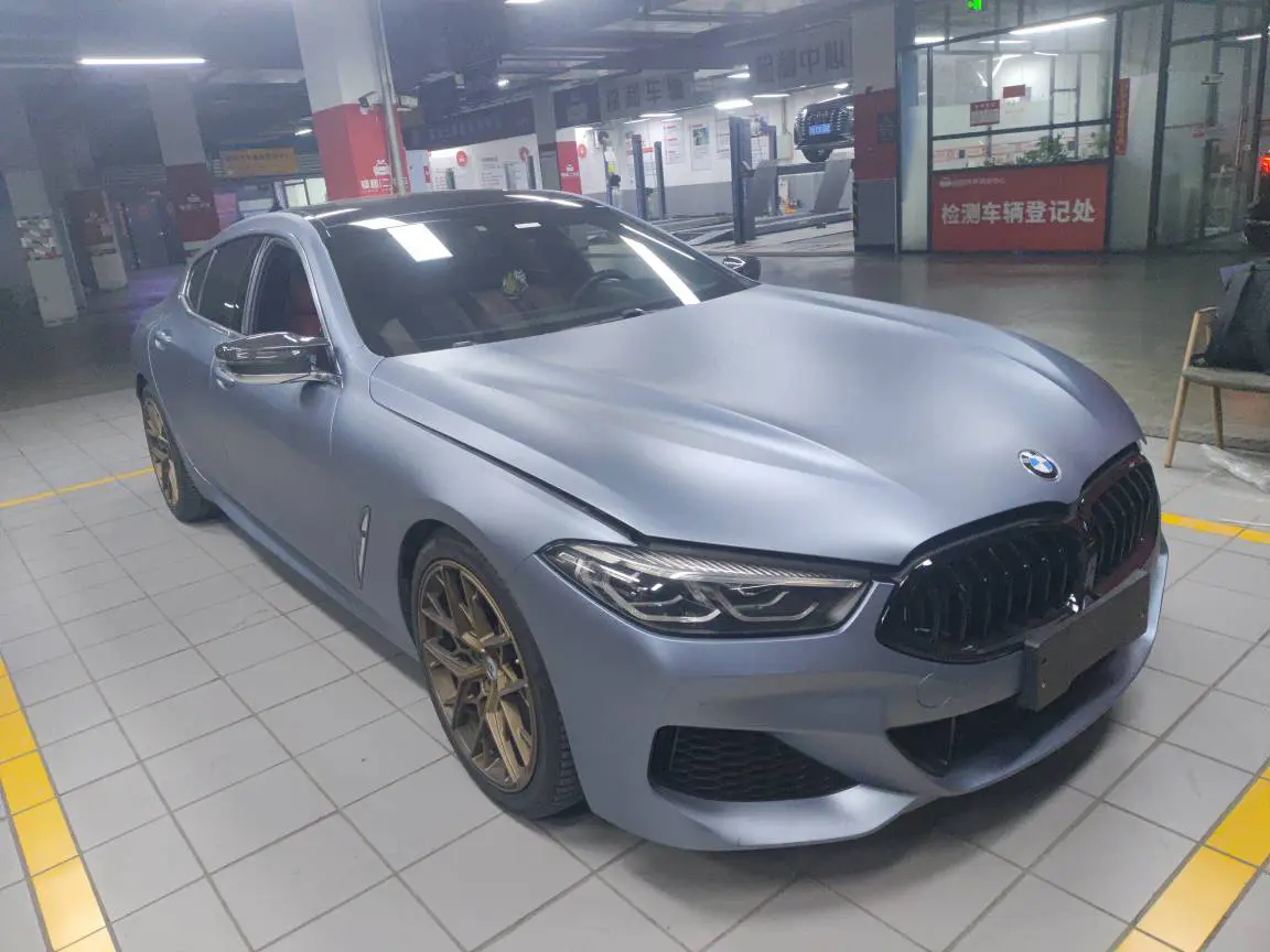 BMW 8 Series  из Китая