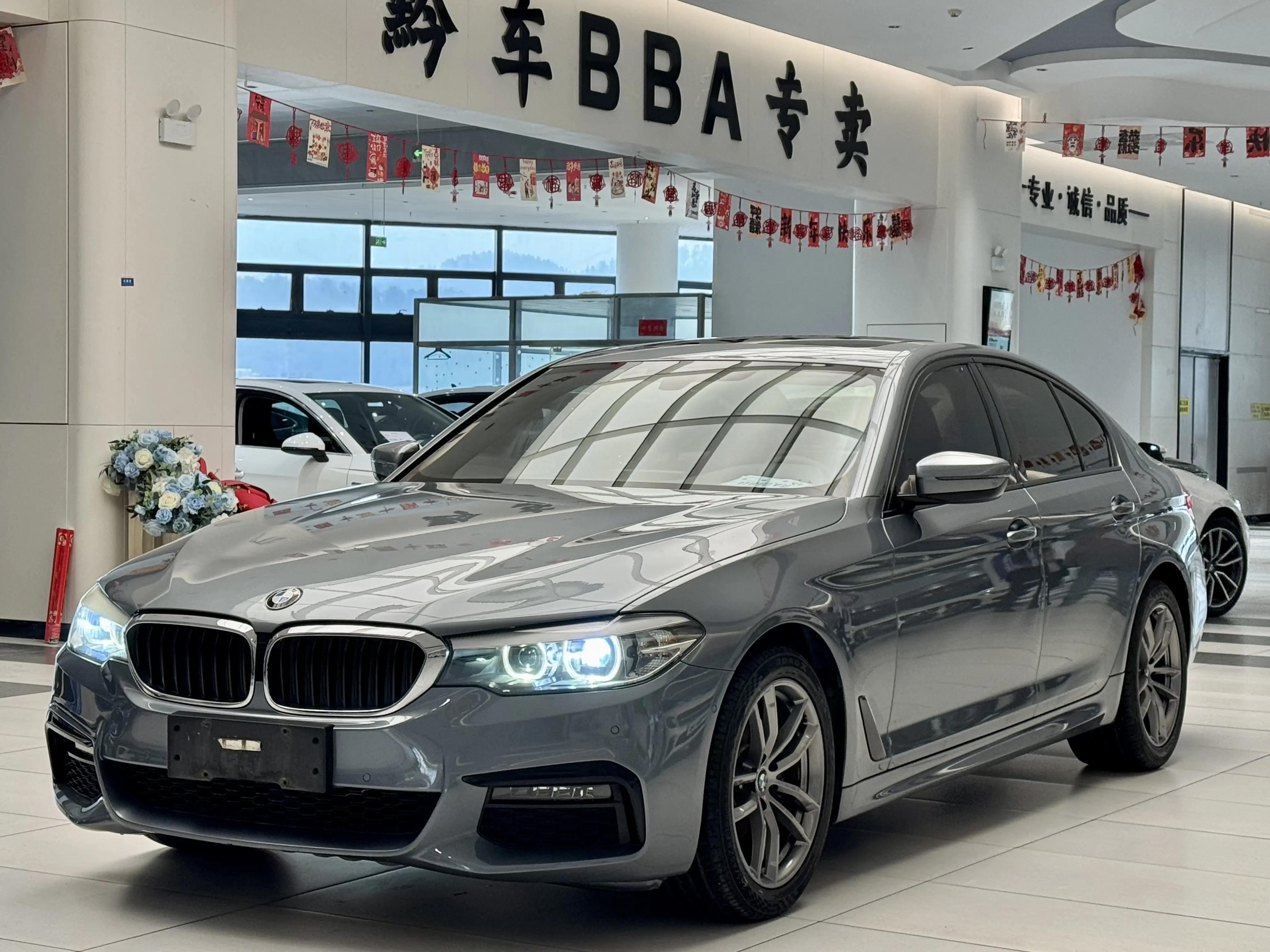 BMW 5 Series  из Китая