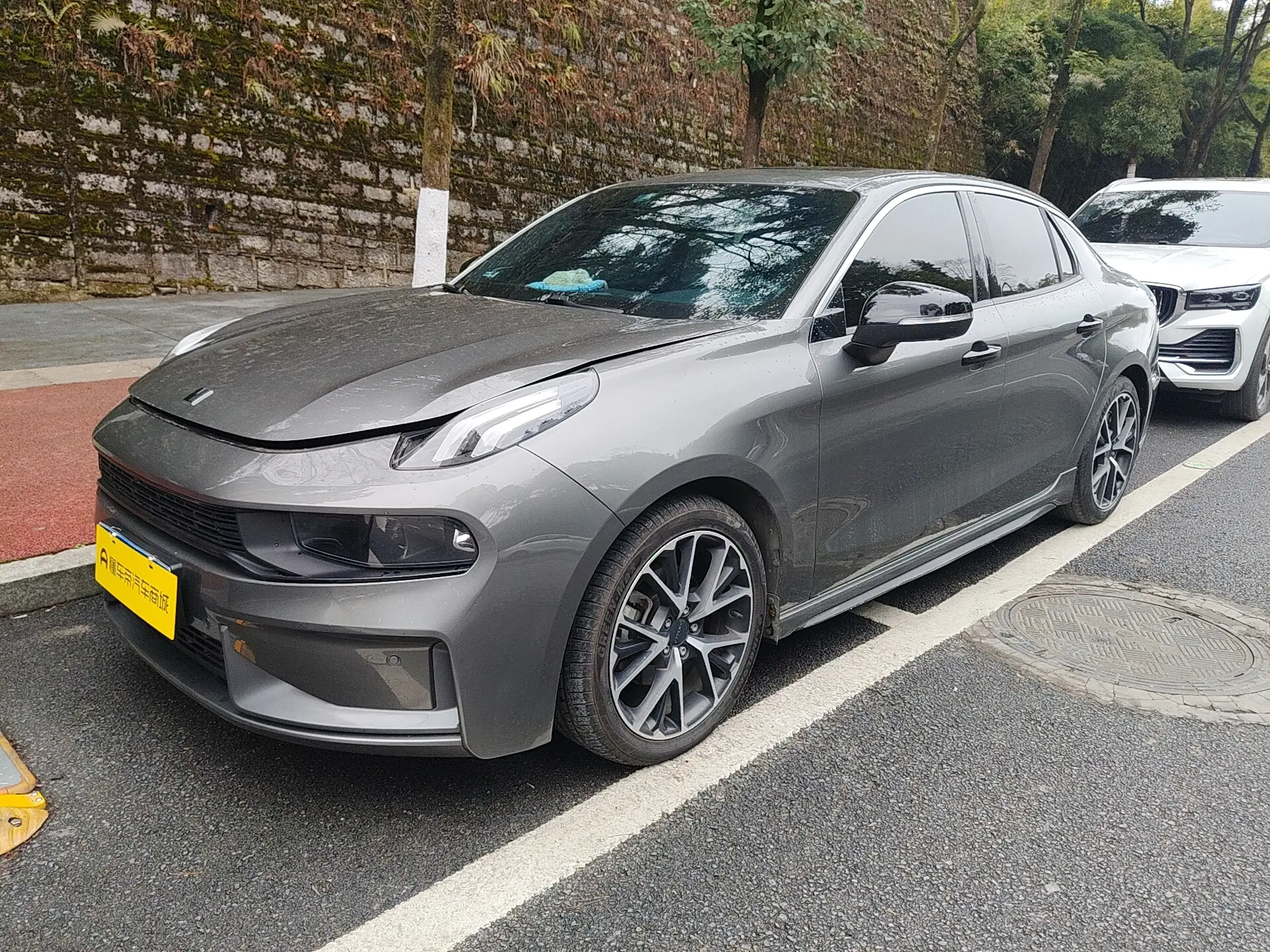 Lynk & Co 03