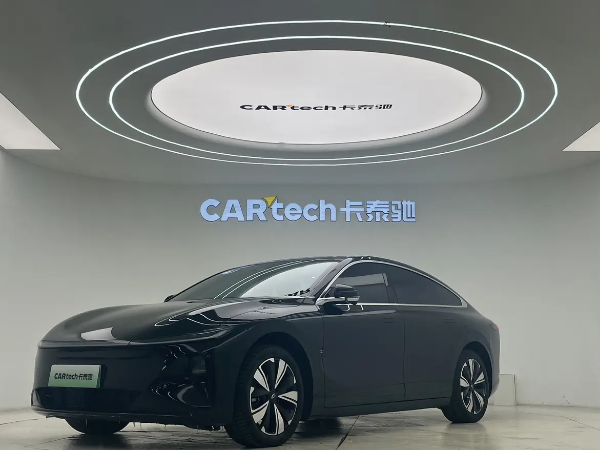 Changan Qiyuan A07  из Китая