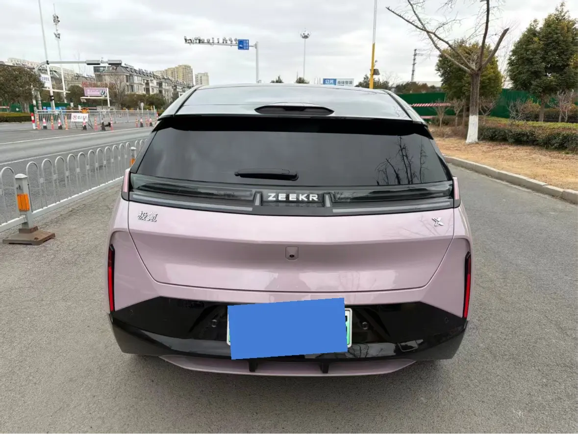 ZEEKR X  из Китая