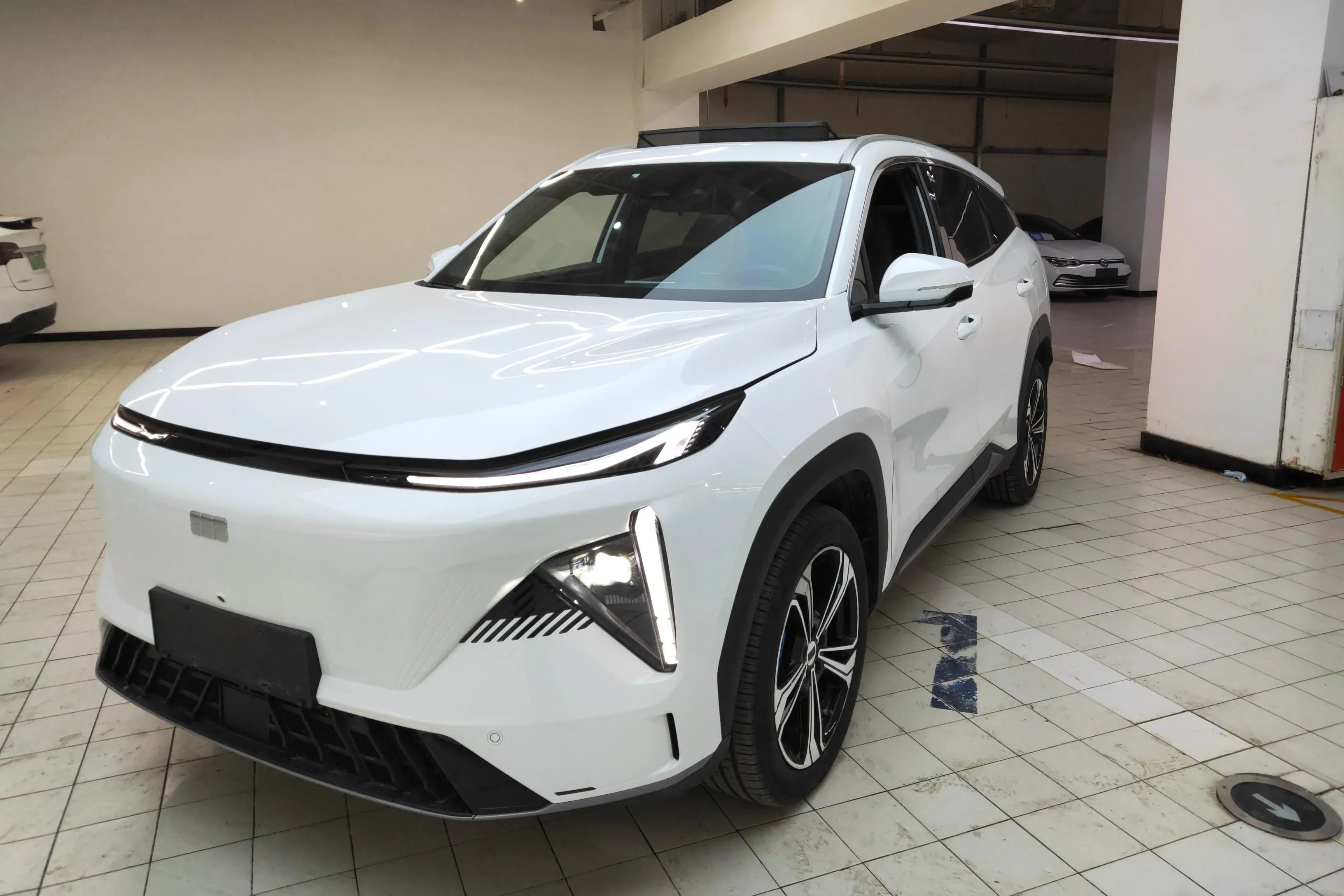 Geely Galaxy L7  из Китая