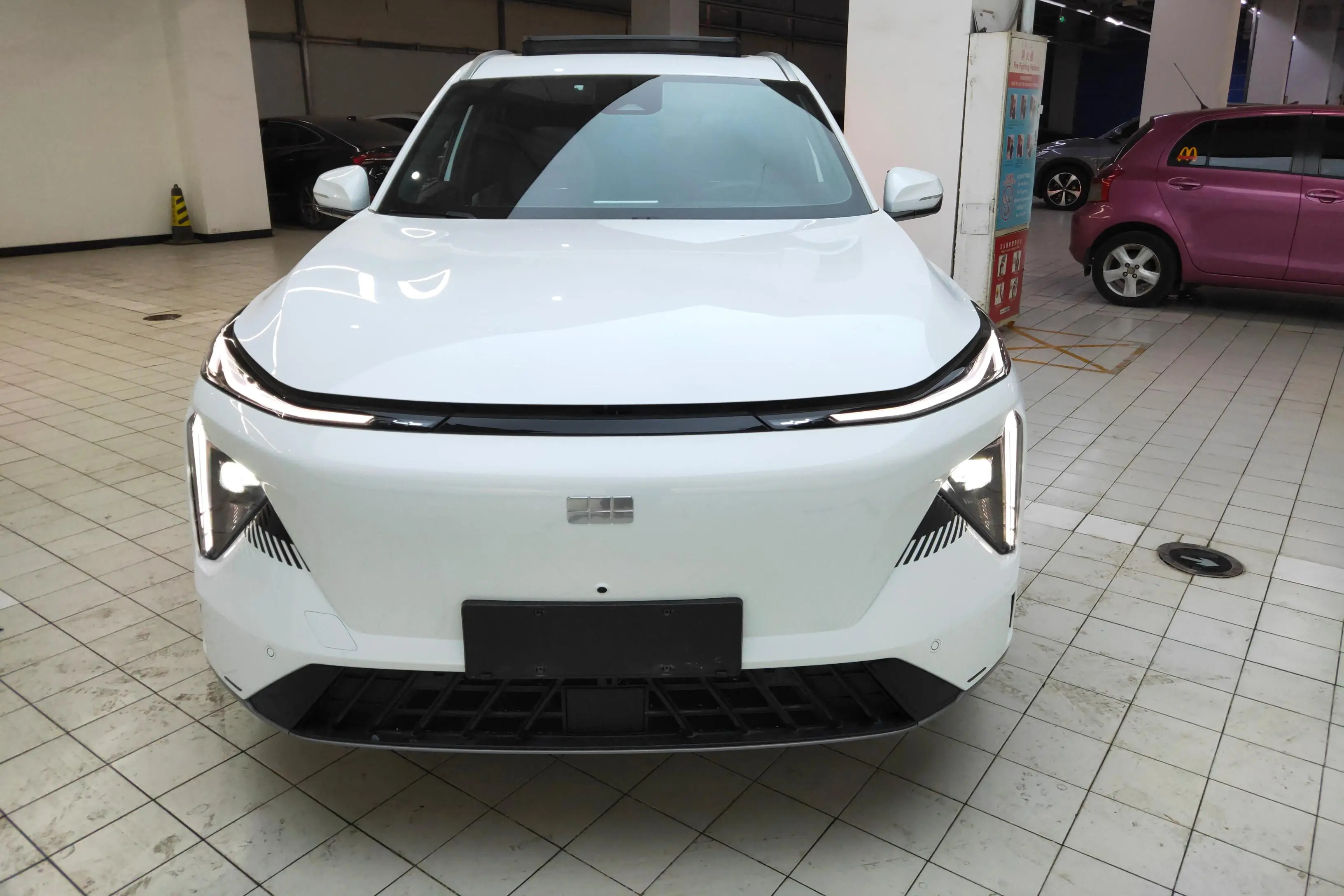 Geely Galaxy L7  из Китая