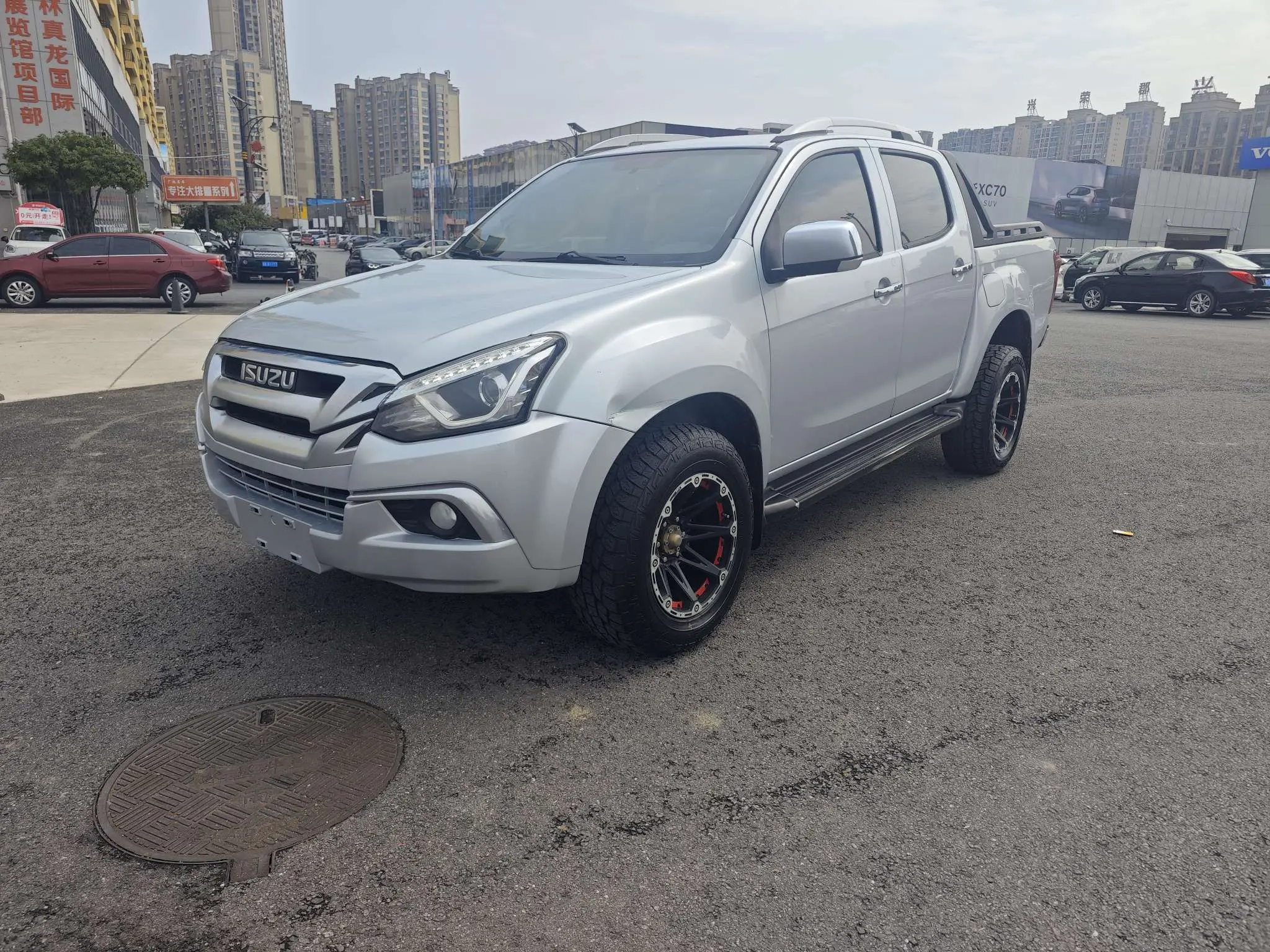 Isuzu D-MAX  из Китая