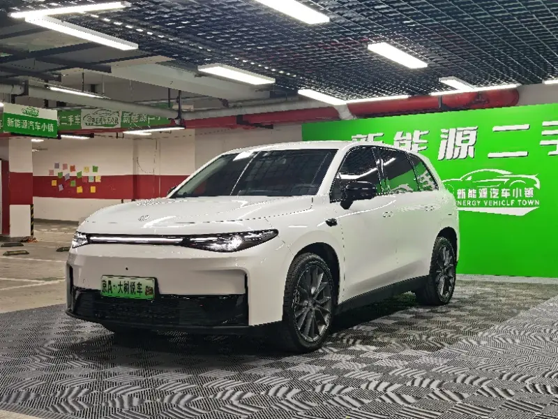 Leapmotor Zero running C10  из Китая