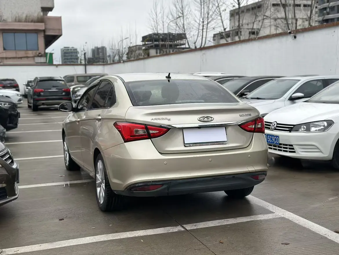 Chery Arrizo 5