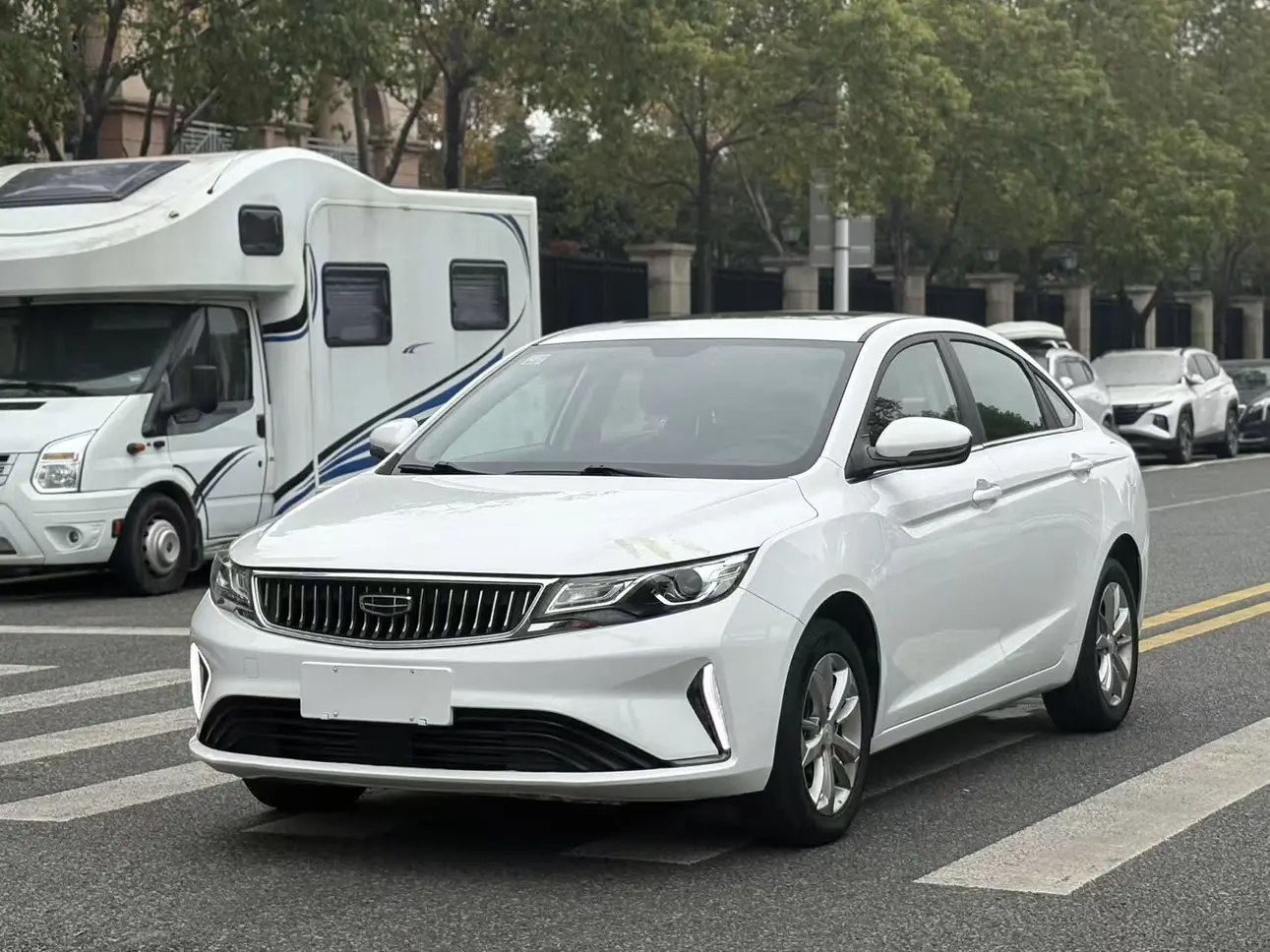 Geely Emgrand GL  из Китая