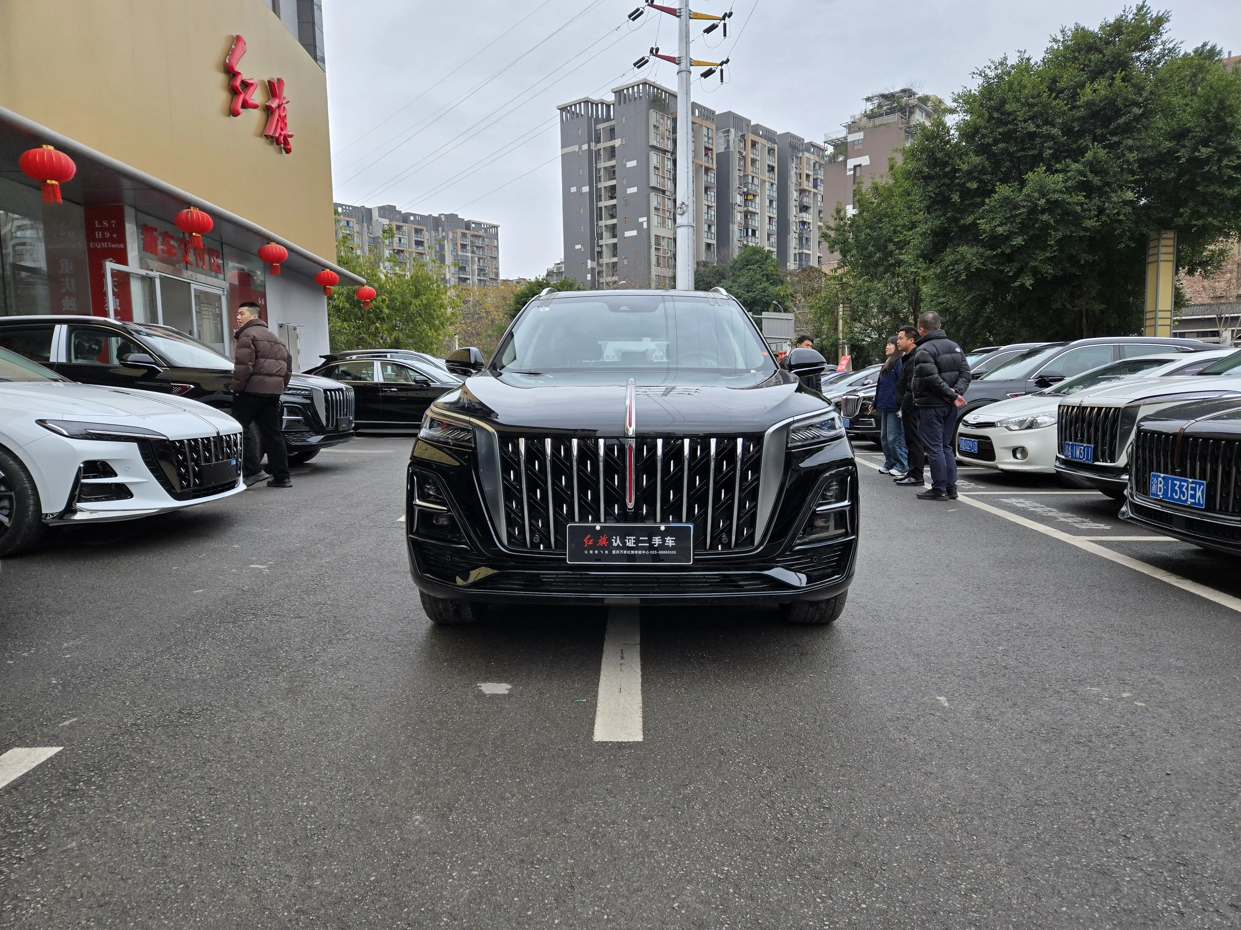 Hongqi HS5  из Китая