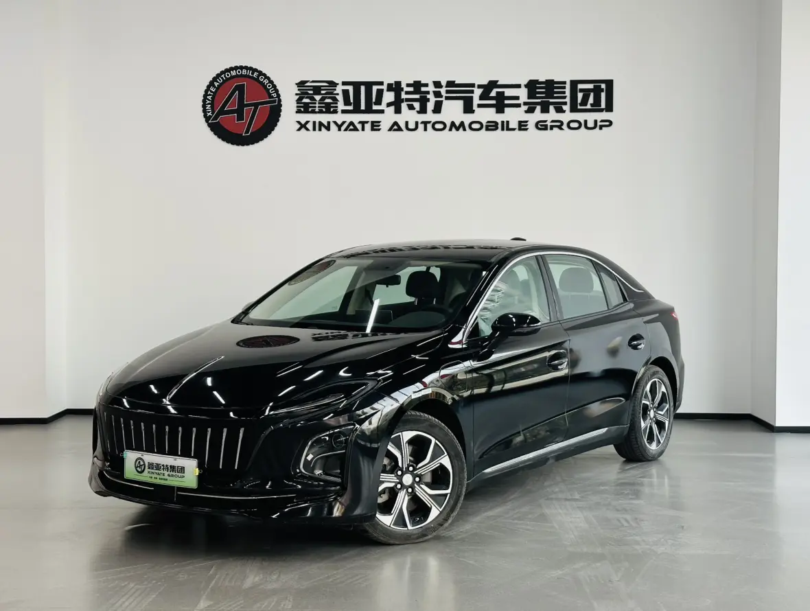 Hongqi E-QM5  из Китая