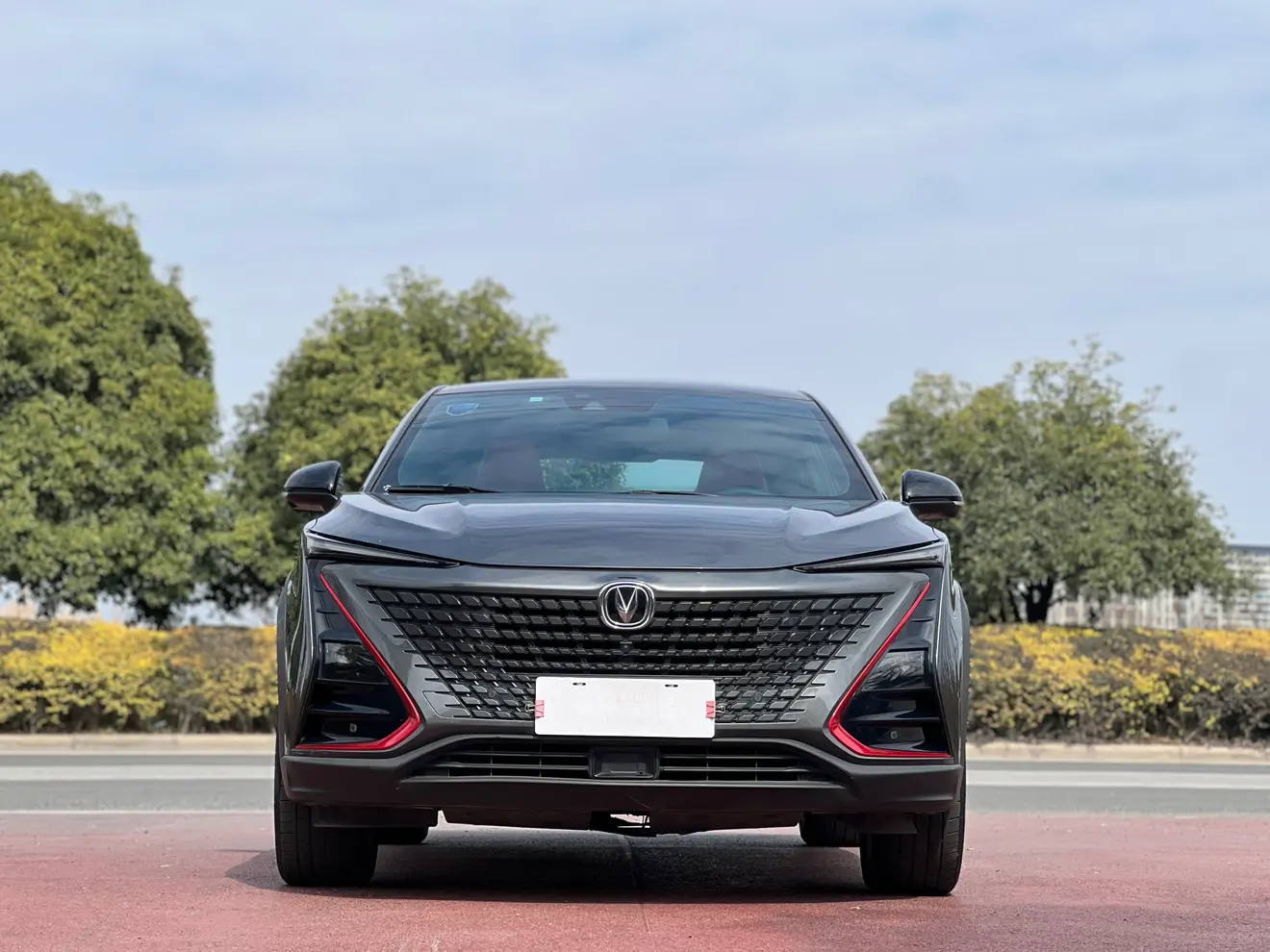 Changan UNI-T  из Китая