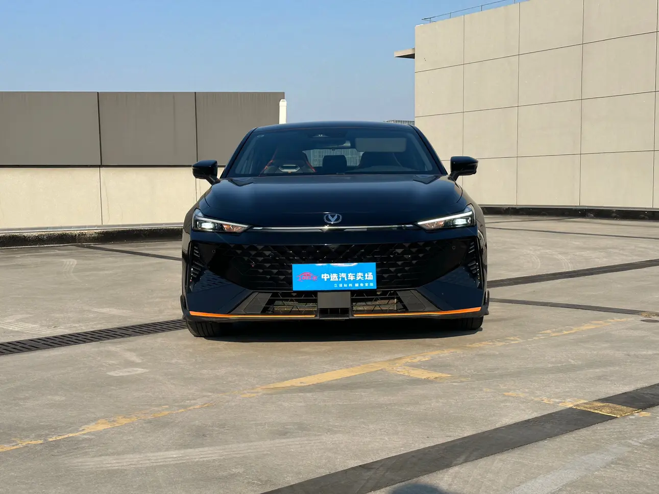 Changan UNI-V  из Китая