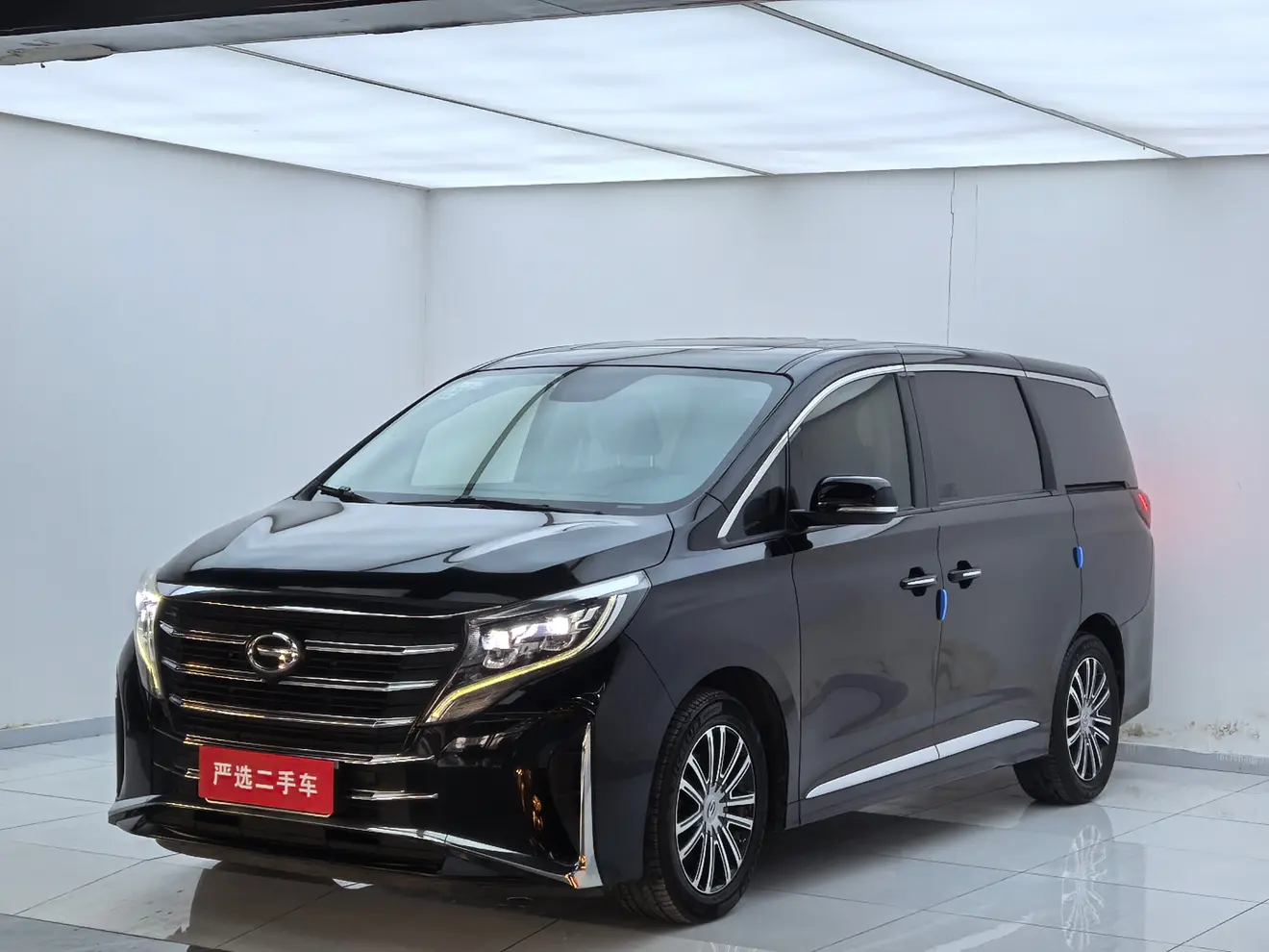 GAC Trumpchi M8  из Китая