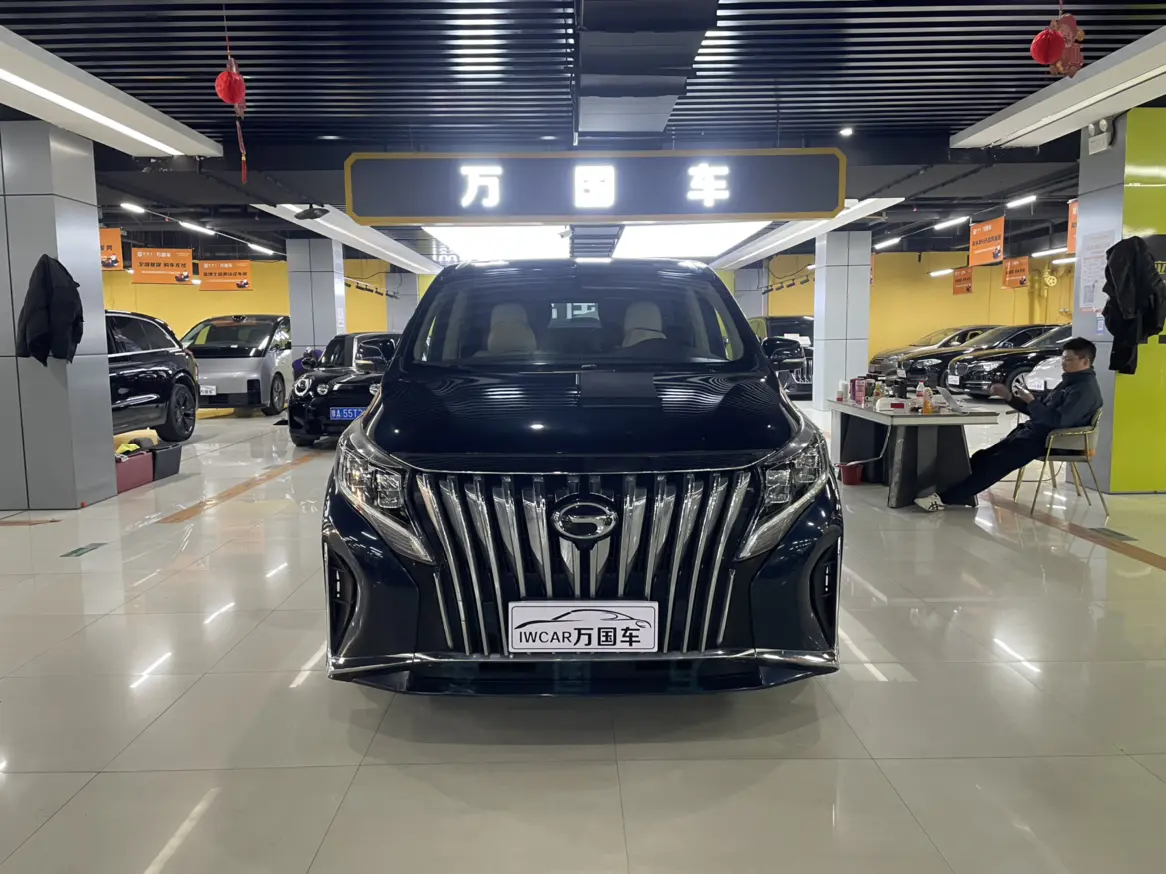 GAC Trumpchi M8  из Китая