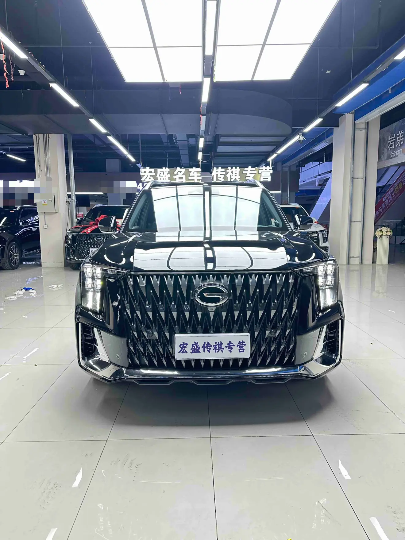 GAC Trumpchi GS8  из Китая