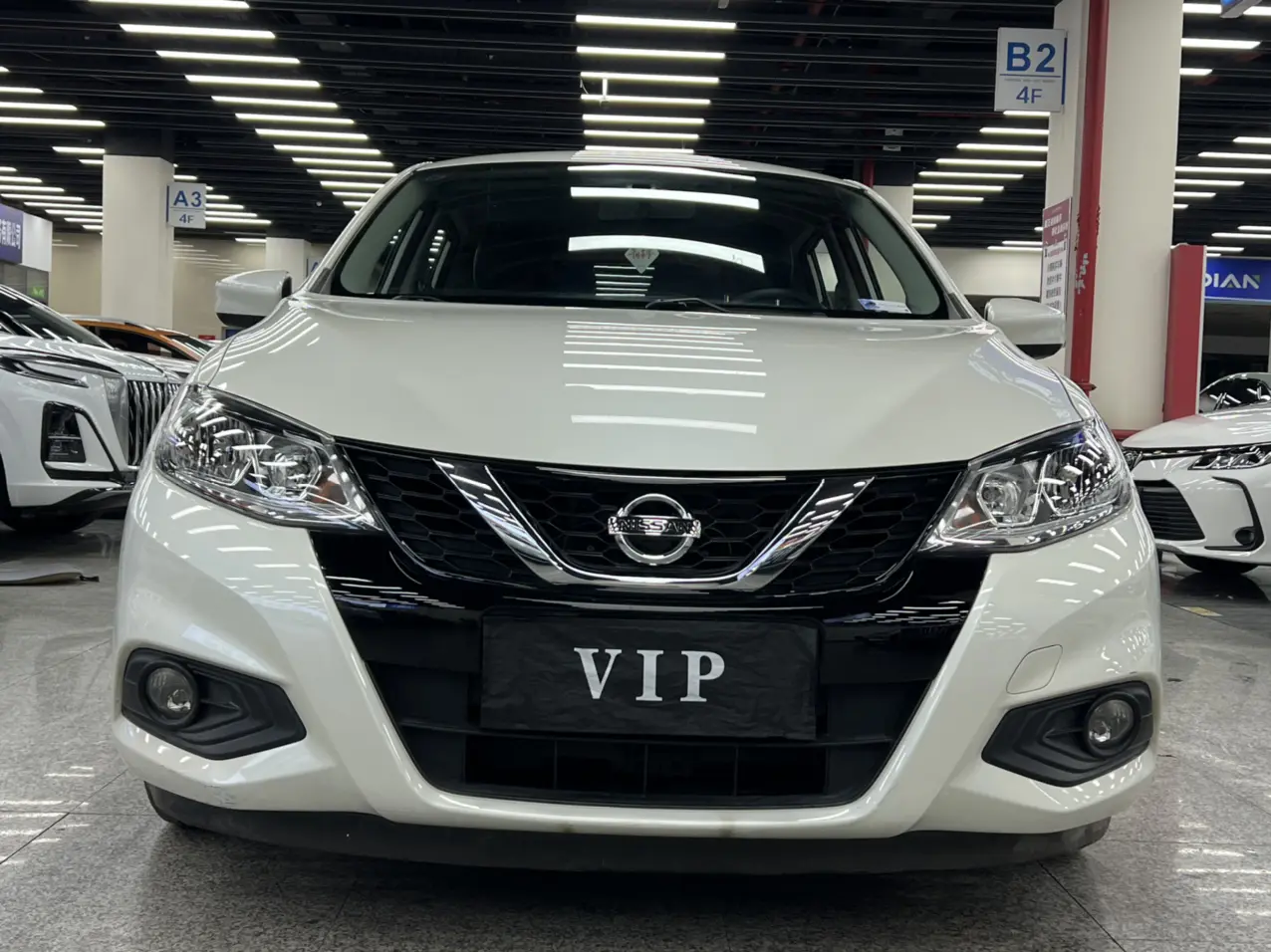 Nissan Tiida  из Китая