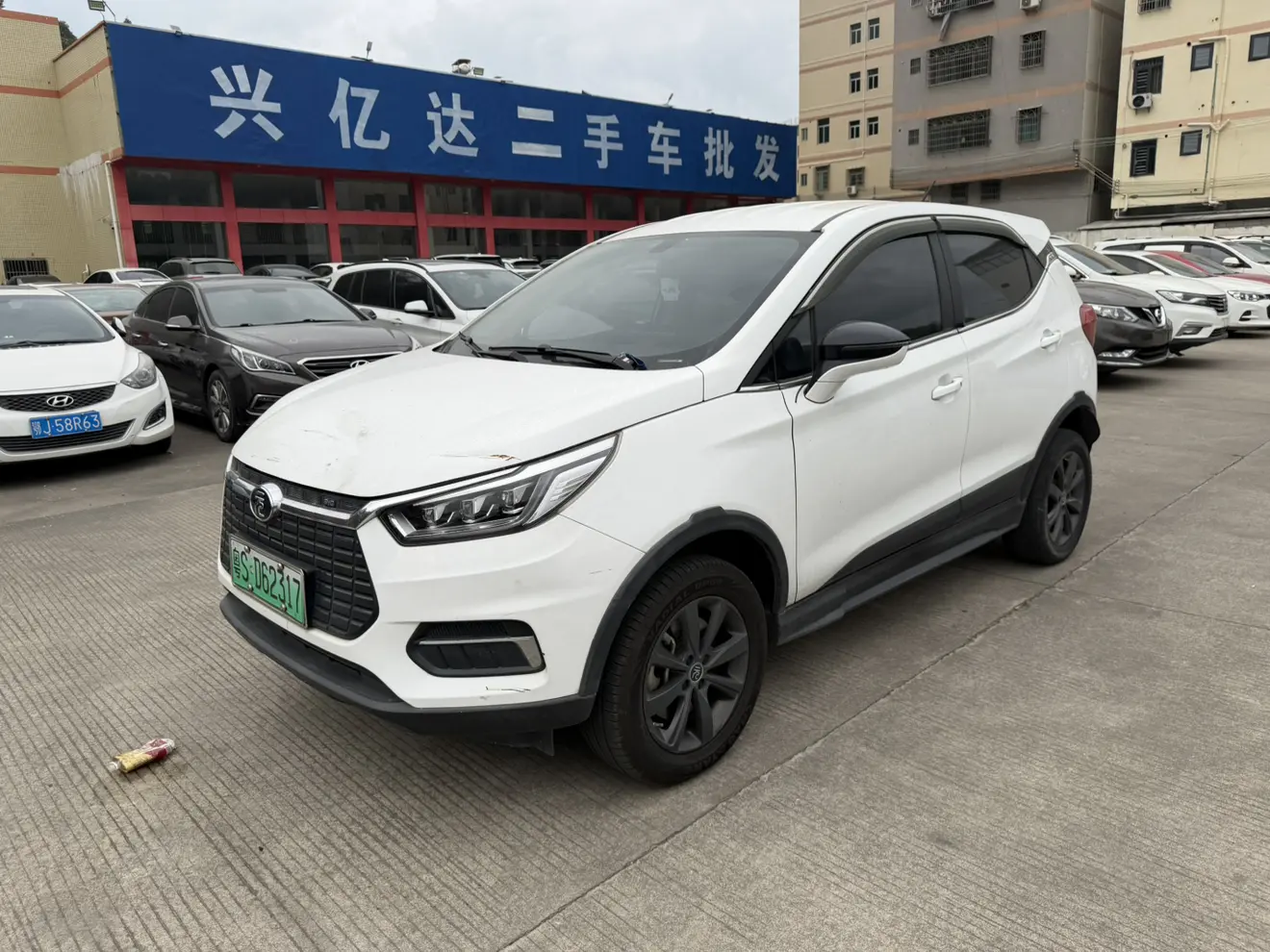 BYD Yuan EV  из Китая