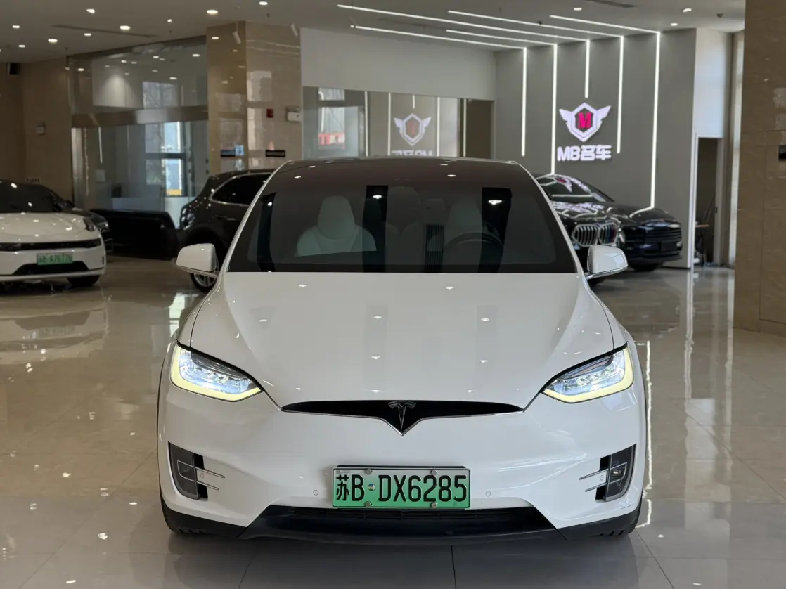 Tesla Model X  из Китая