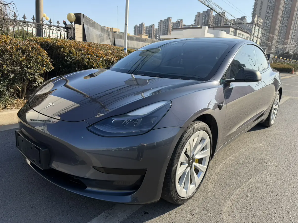 Tesla Model 3  из Китая