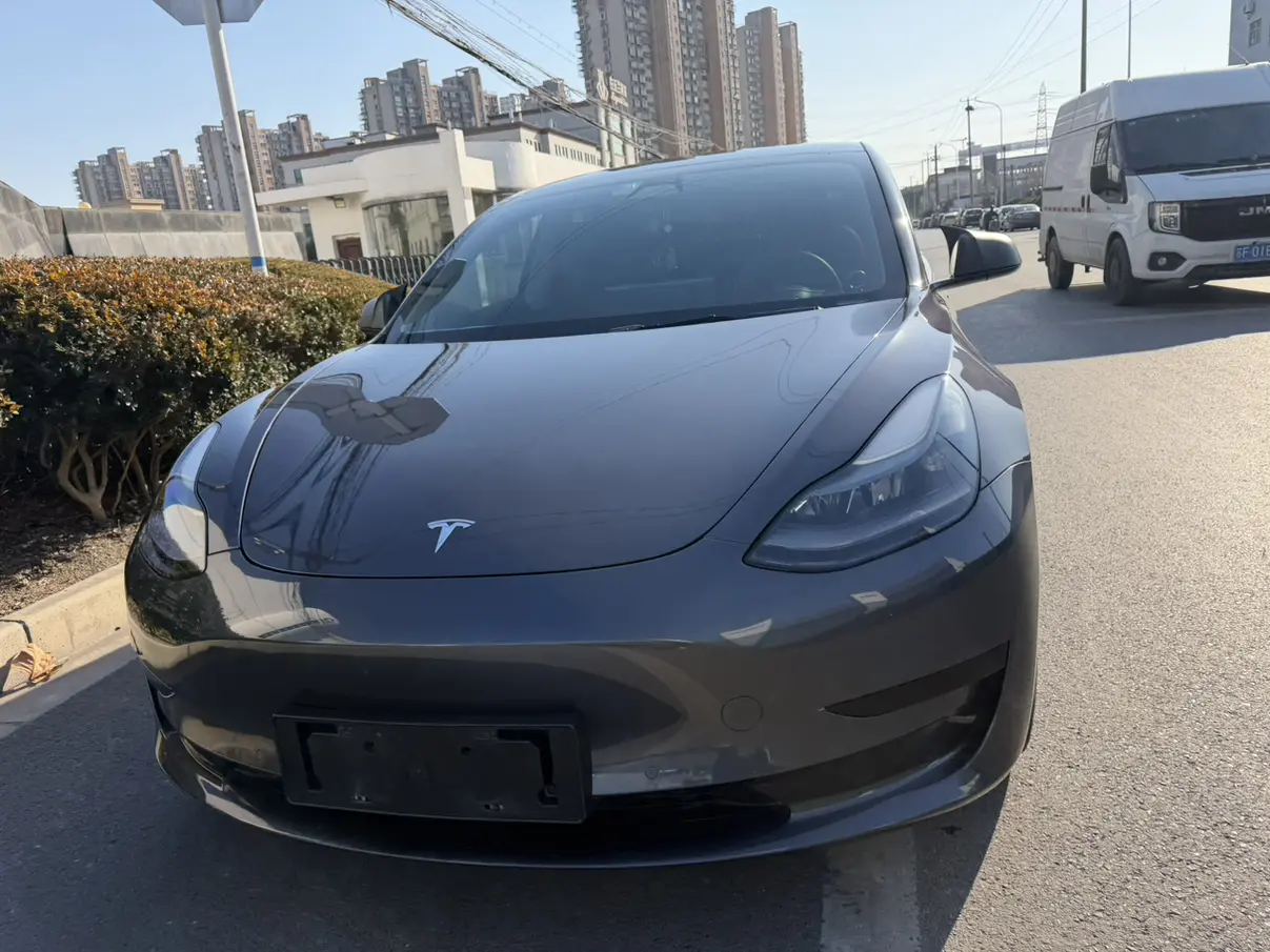 Tesla Model 3  из Китая