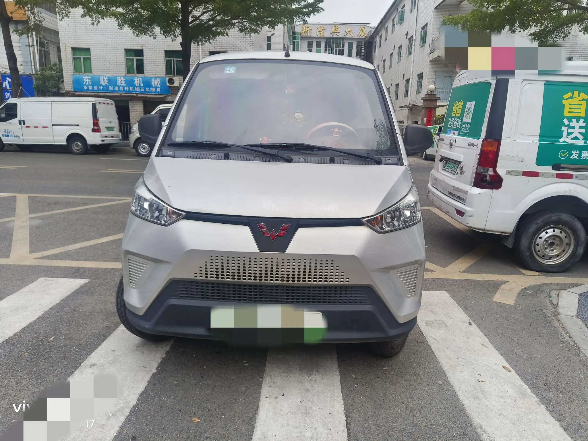Wuling EV50  из Китая